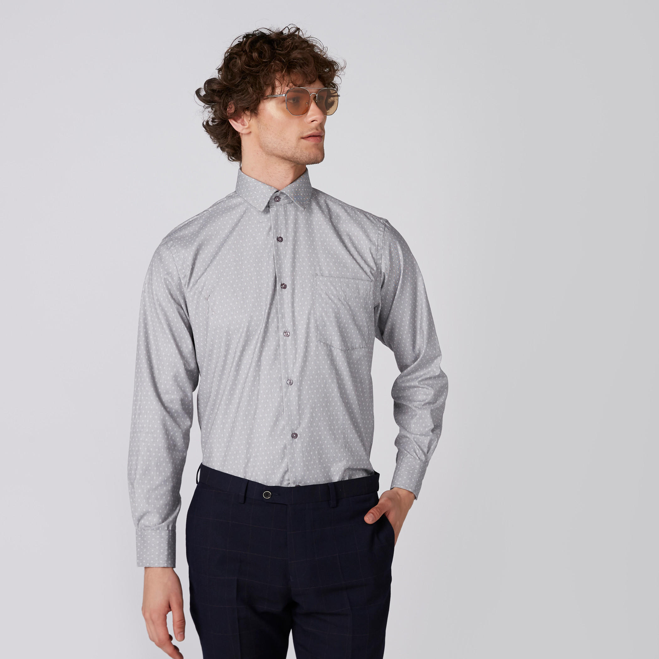 قميص سهل الكي بأكمام طويلة وأزرار وطبعات-men-clothing-shirts-image-4