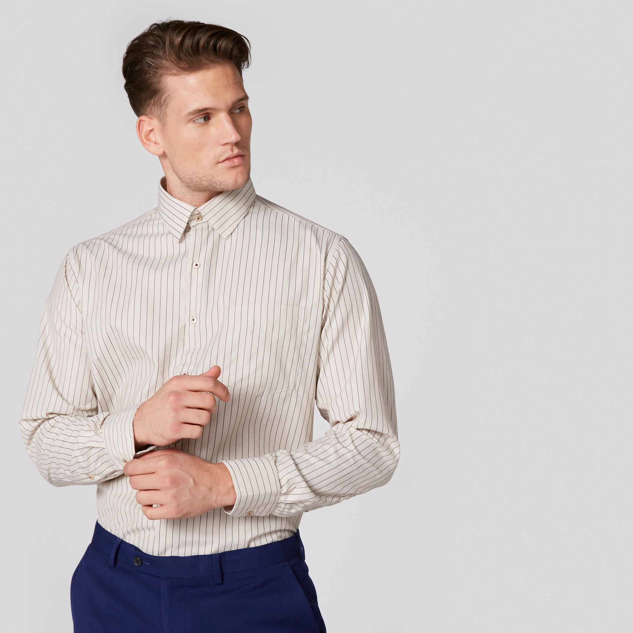 قميص مخطط سهل الكي بأكمام طويلة وأزرار-men-clothing-shirts-image-1