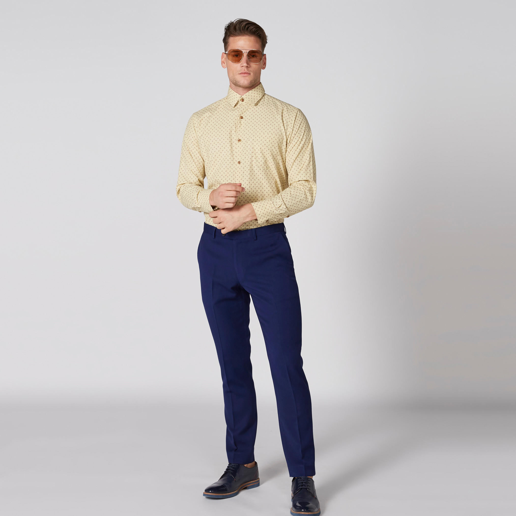 قميص بارز الملمس سهل الكي بأكمام طويلة وأزرار-men-clothing-shirts-image-3