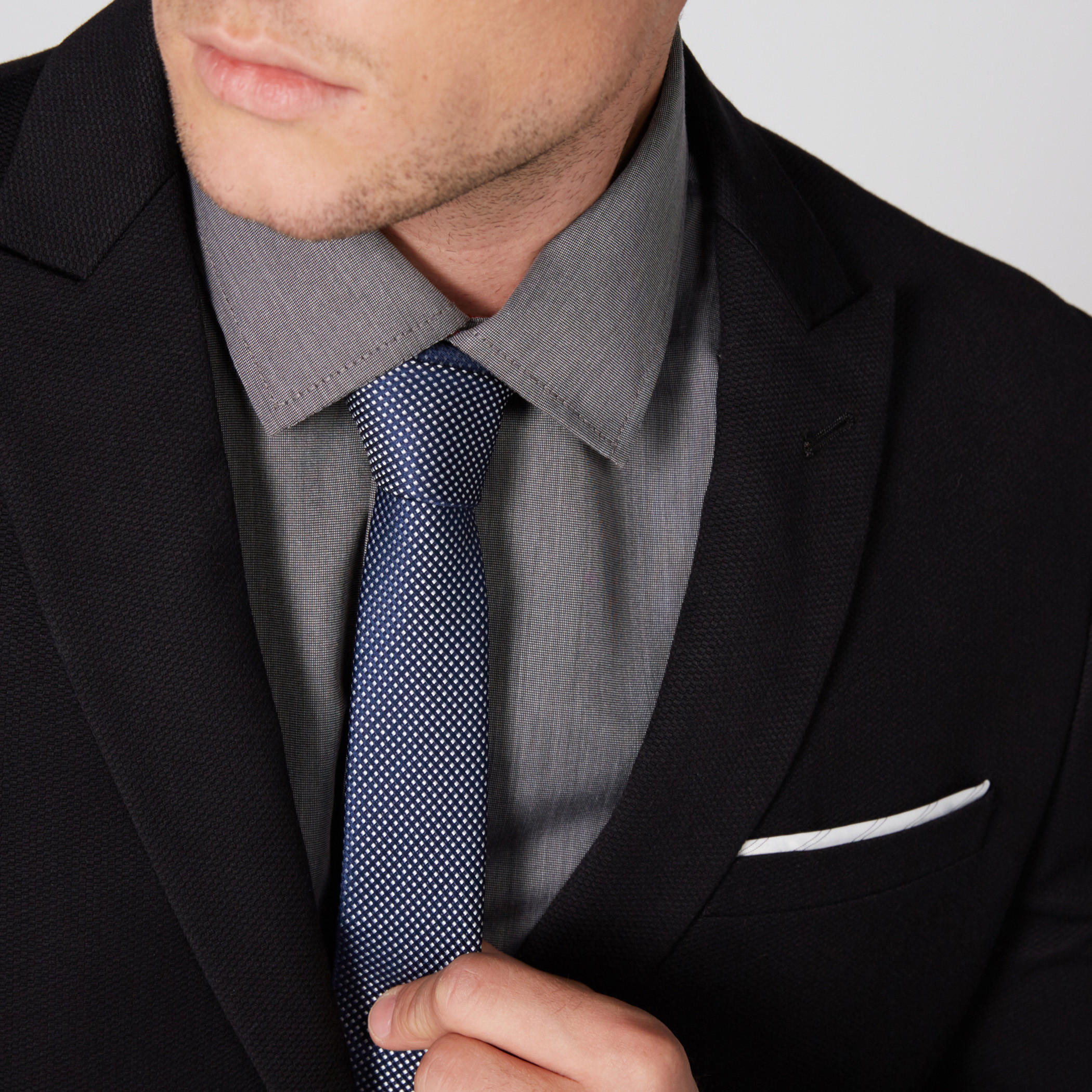 ربطة عنق عادية بطبعات-men-tiesandcufflinks-pocketsquares-image-3