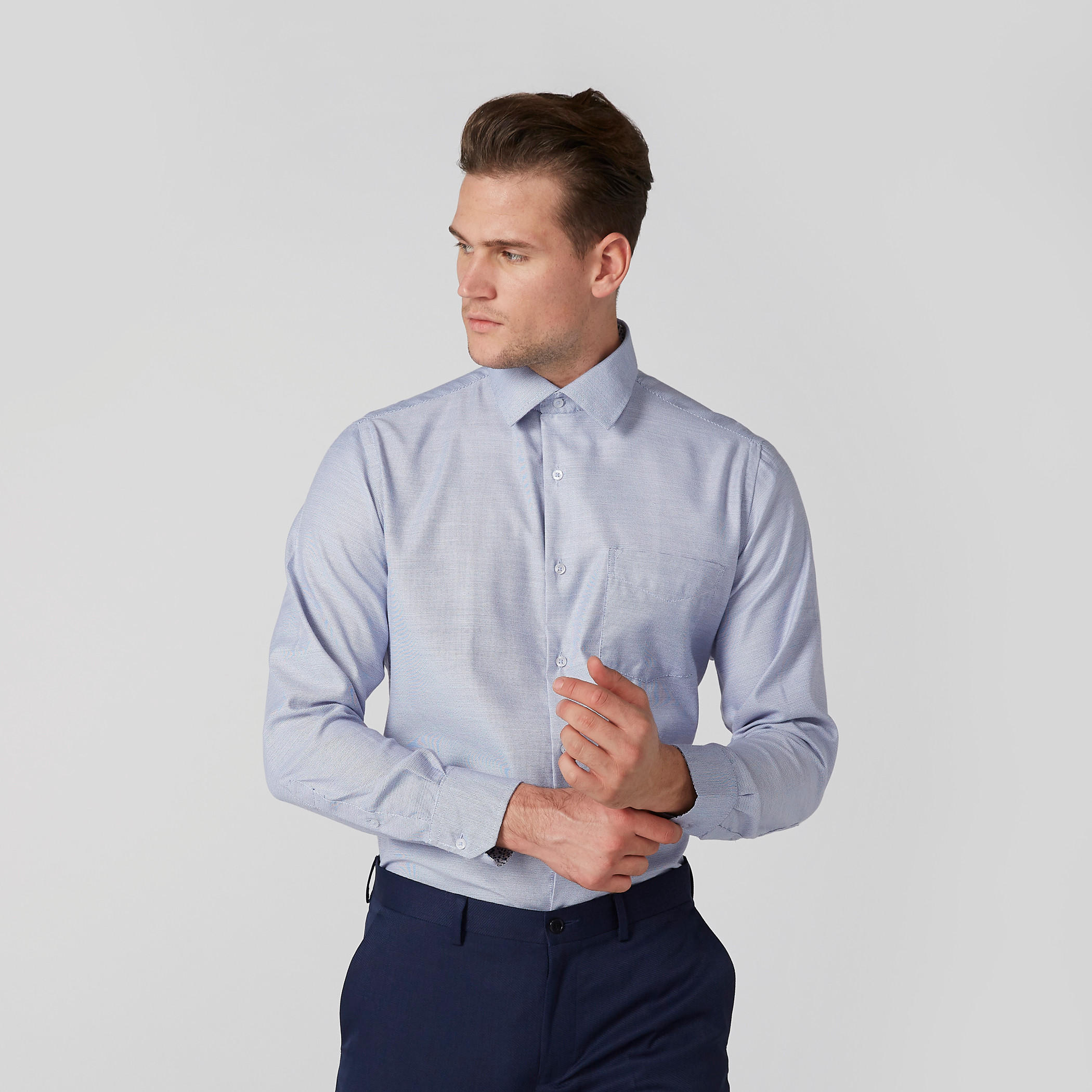 قميص رسمي سهل الكي بأكمام طويلة وجيوب-men-clothing-shirts-image-1