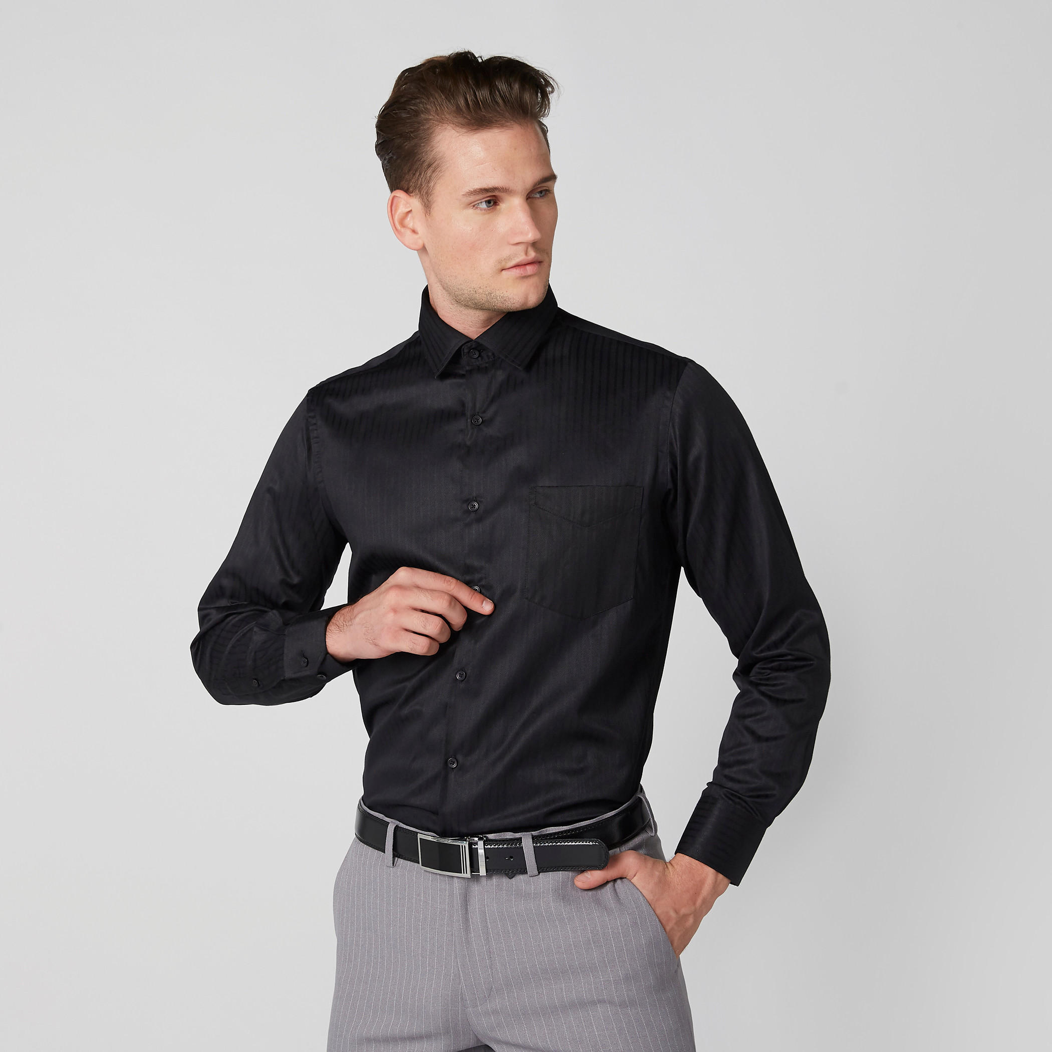 قميص مخطط سهل الكي بأكمام طويلة وأزرار-men-clothing-shirts-image-1