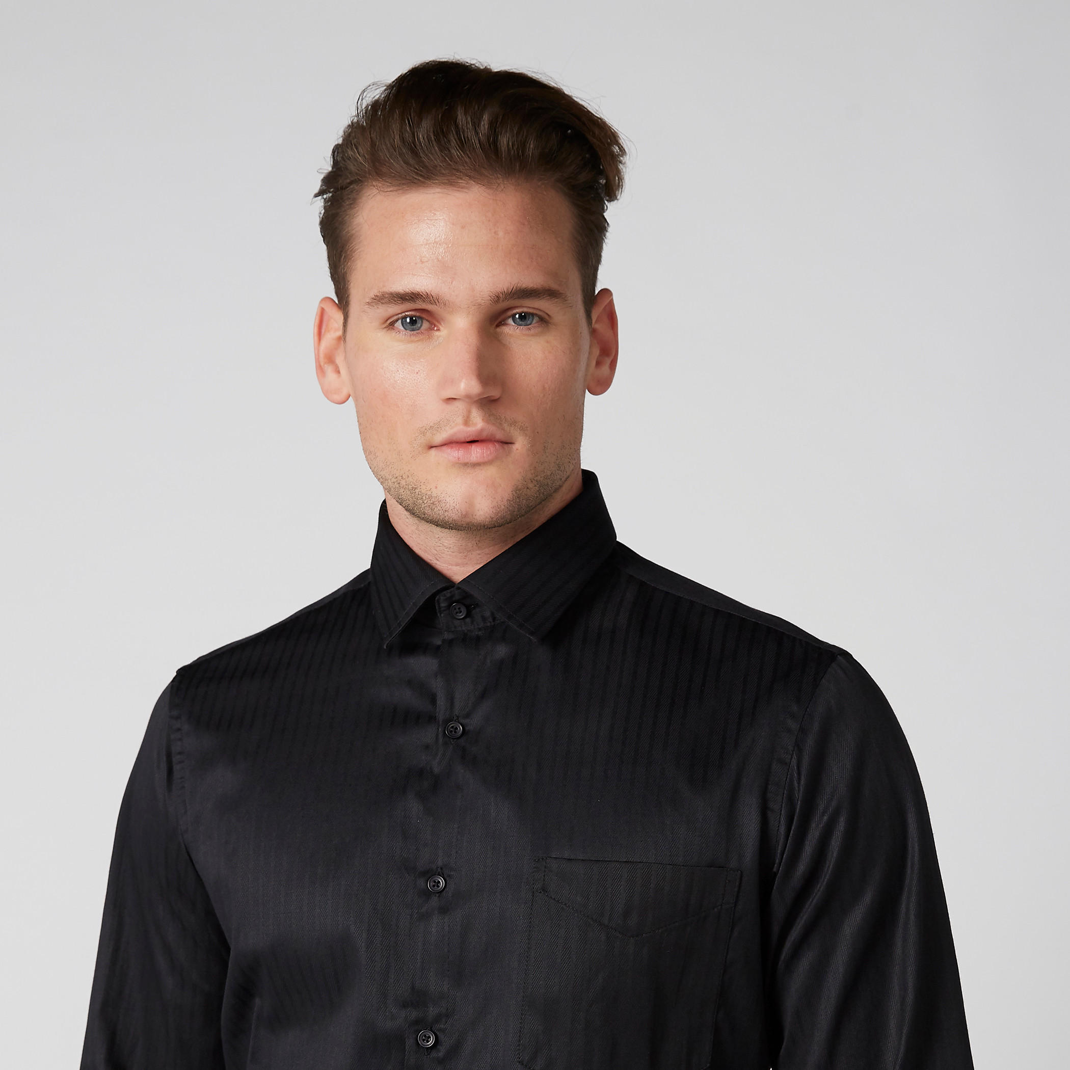 قميص مخطط سهل الكي بأكمام طويلة وأزرار-men-clothing-shirts-image-4