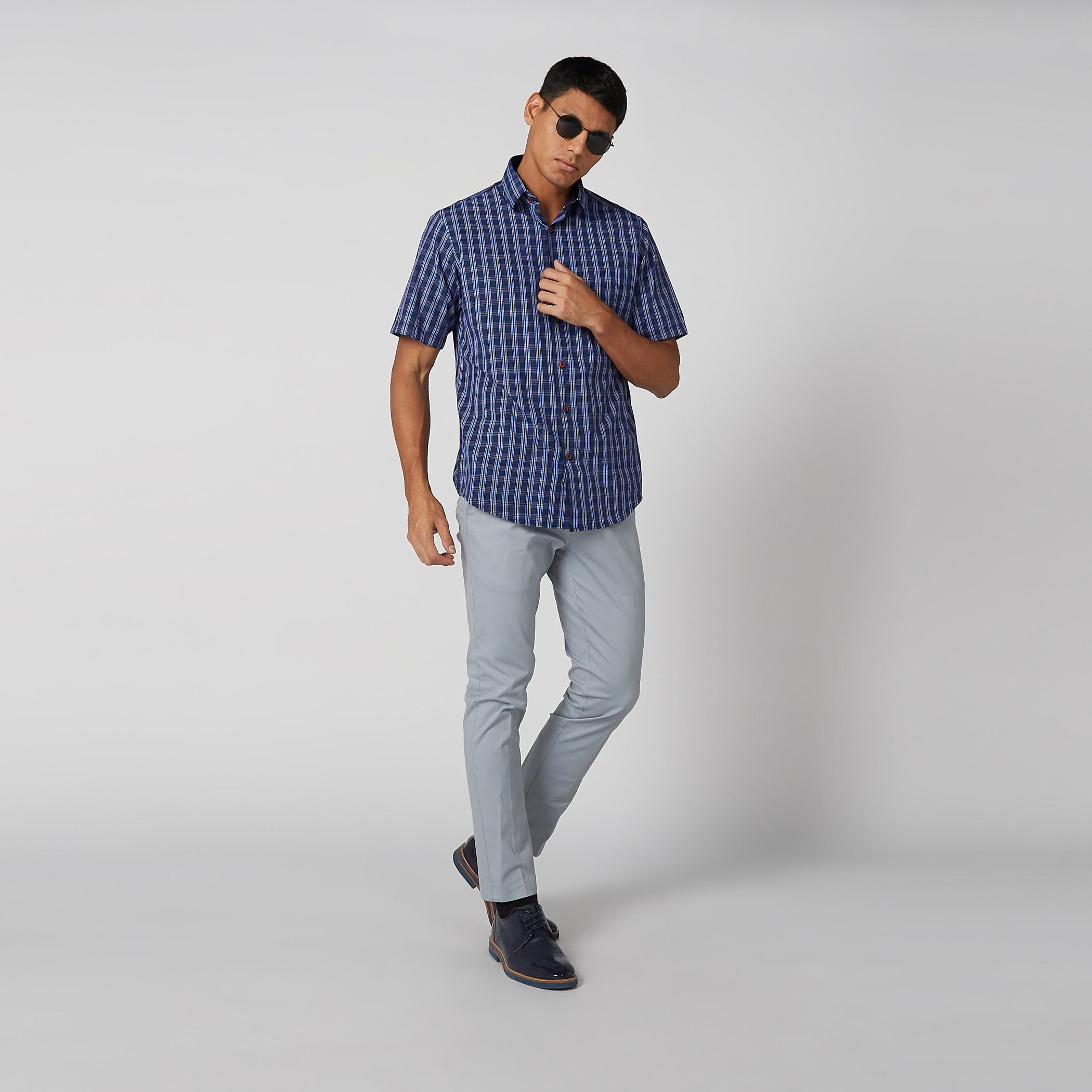 قميص مربعات سهل الكي بأكمام قصيرة وجيوب-men-clothing-shirts-image-2