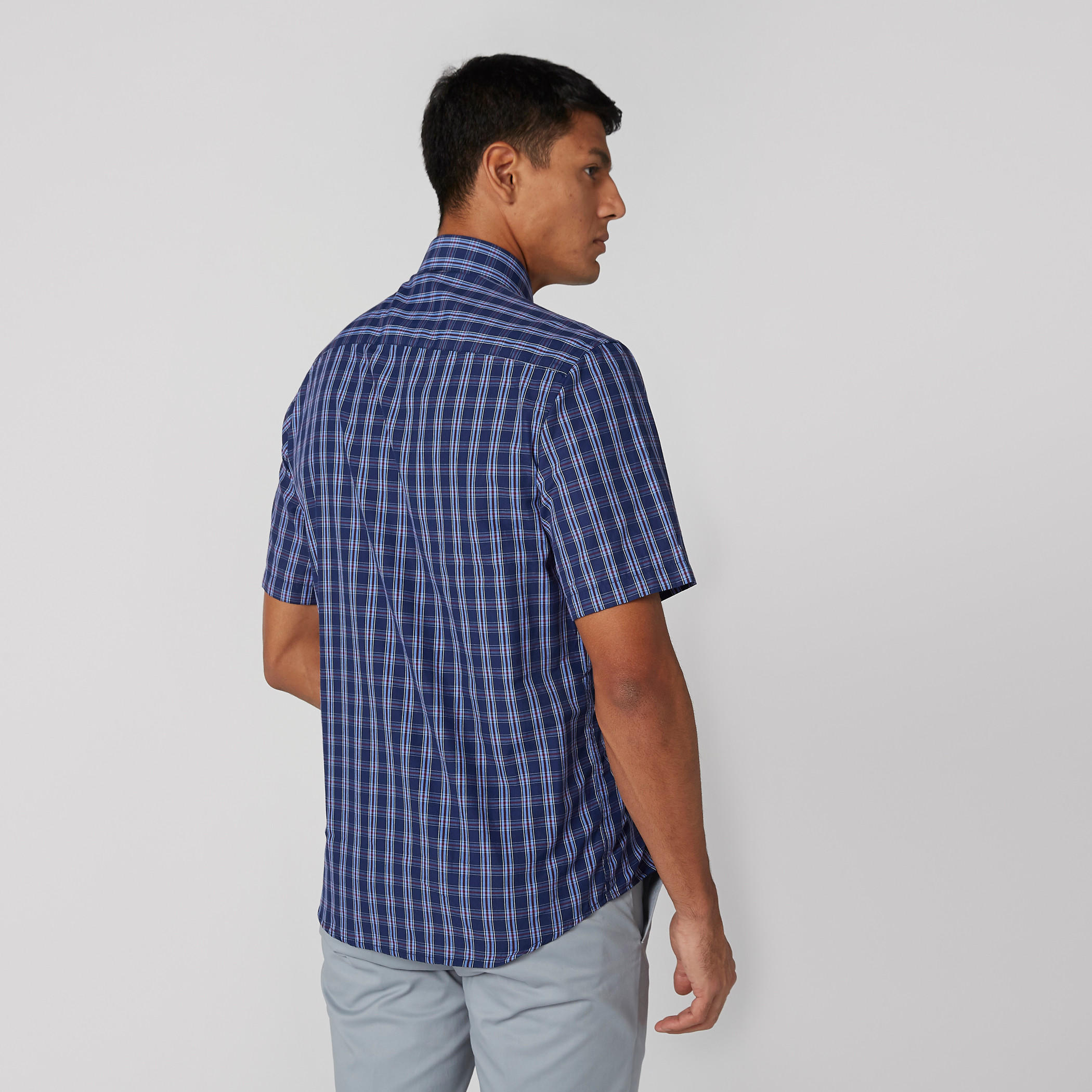 قميص مربعات سهل الكي بأكمام قصيرة وجيوب-men-clothing-shirts-image-3