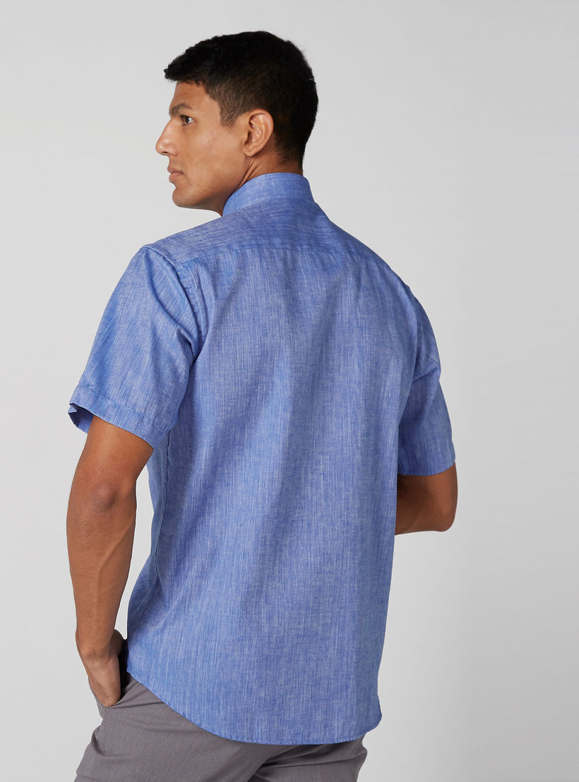 قميص سهل الكي بأكمام قصيرة وأزرار وجيوب -men-clothing-shirts-image-3