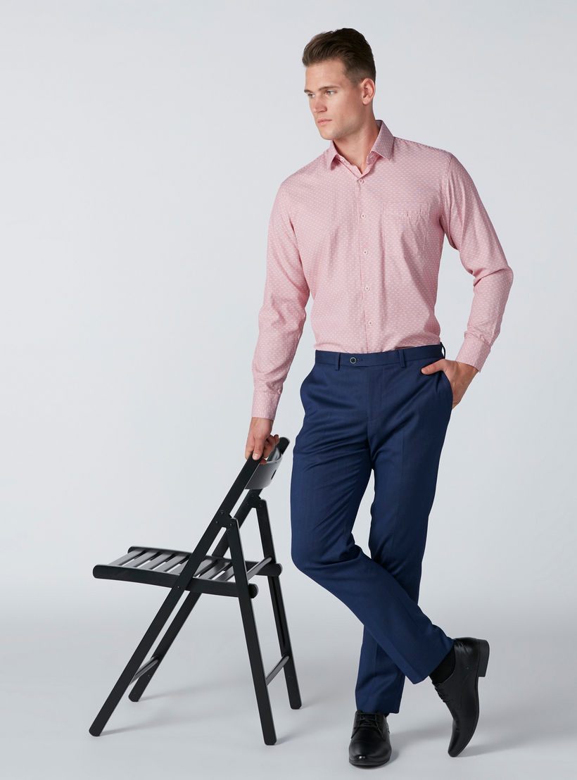 قميص مخطط سهل الكي بأكمام طويلة وجيوب-men-clothing-shirts-image-3