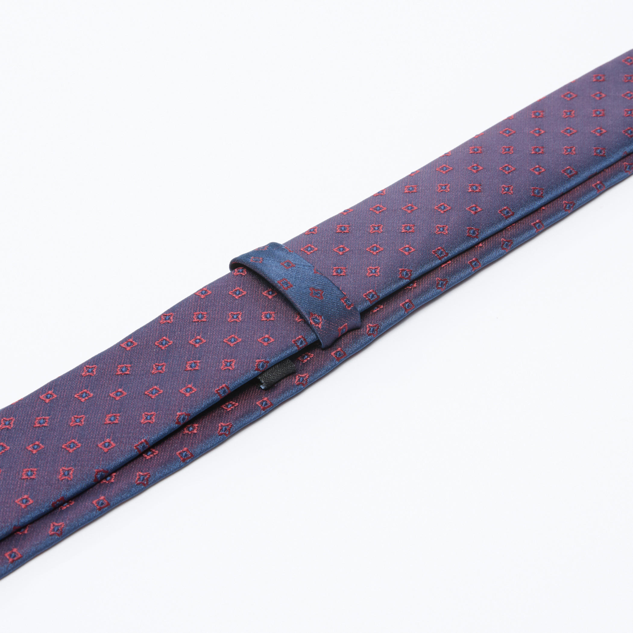 ربطة عنق بارزة الملمس-men-tiesandcufflinks-pocketsquares-image-2
