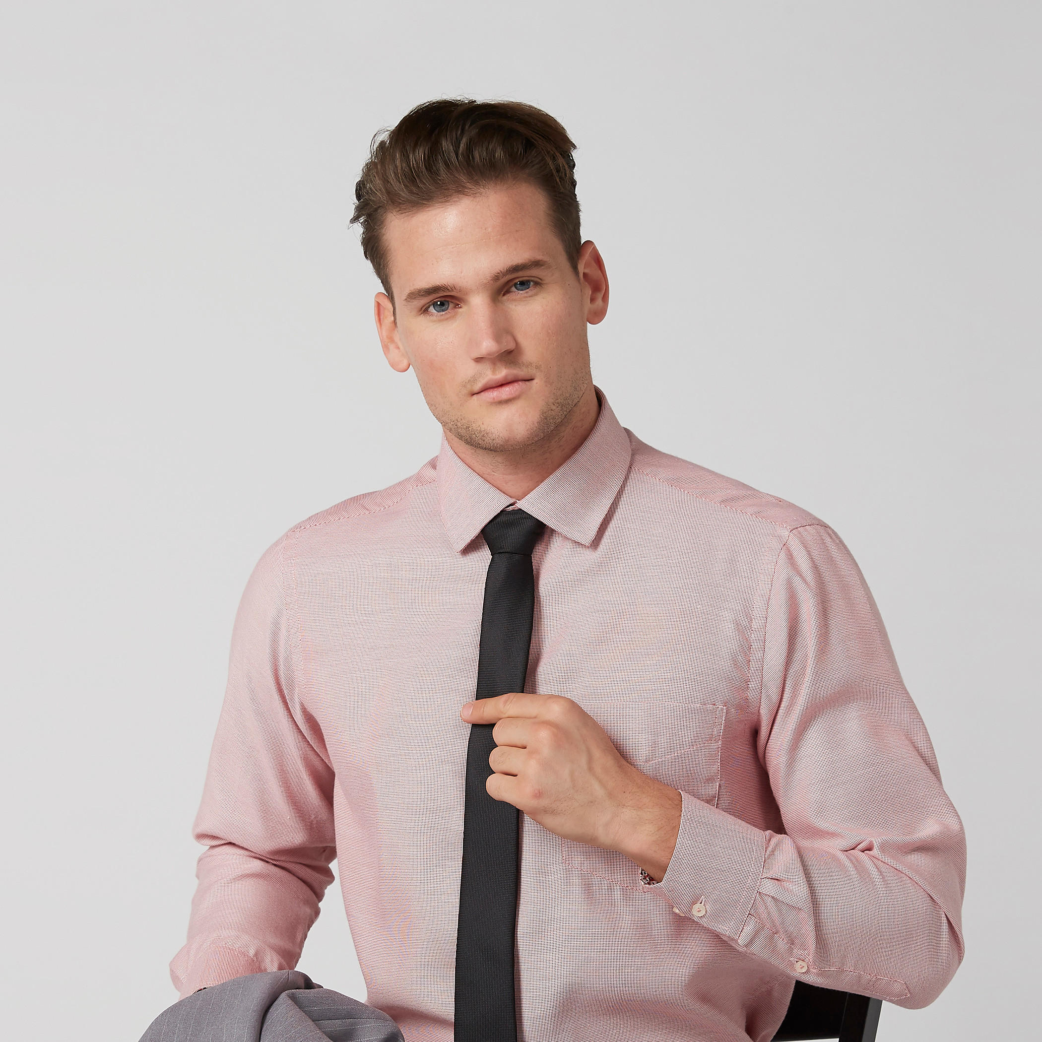 ربطة عنق بارزة الملمس-men-tiesandcufflinks-pocketsquares-image-2