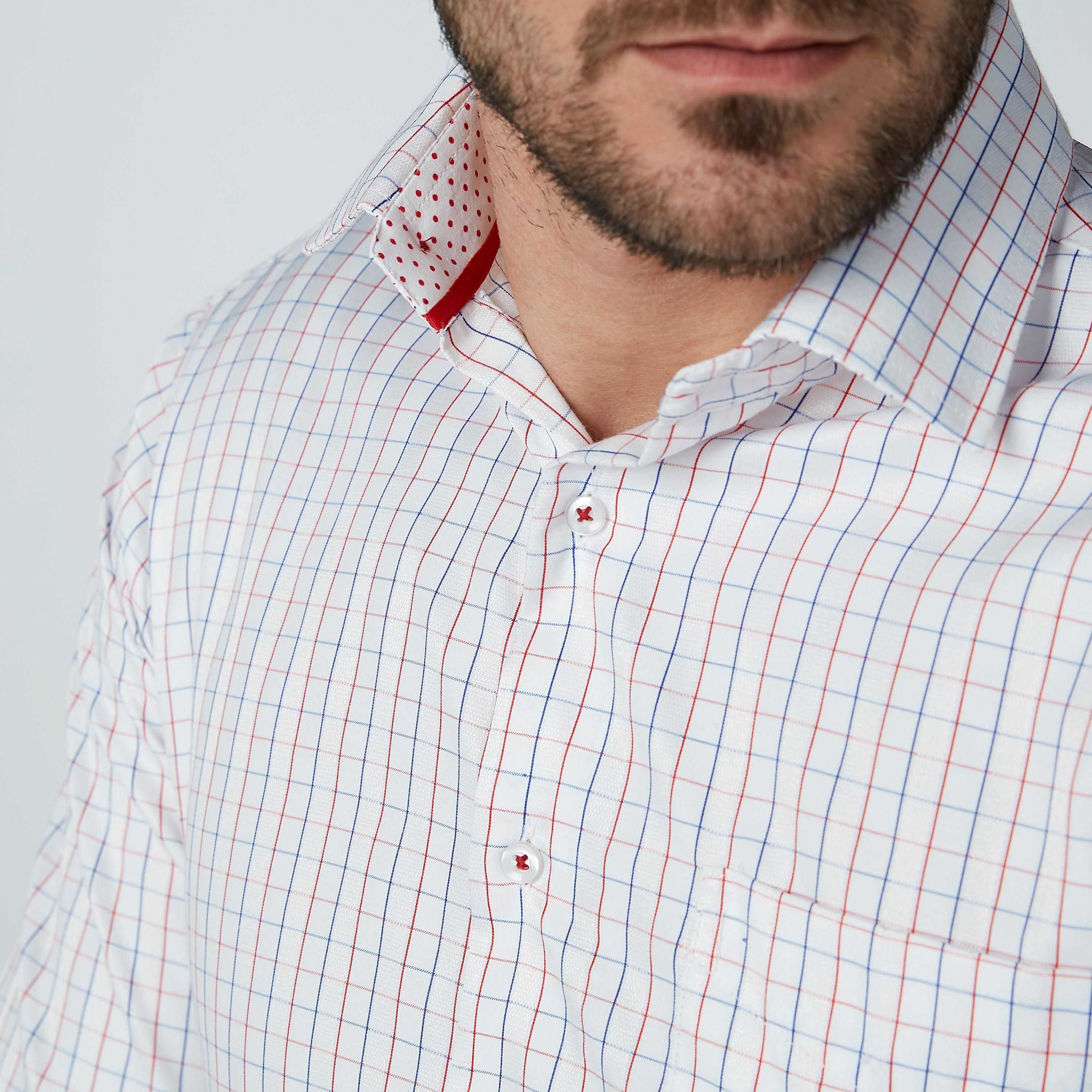 قميص مربعات سهل الكي بأكمام طويلة وجيب على الصدر-men-clothing-shirts-image-2