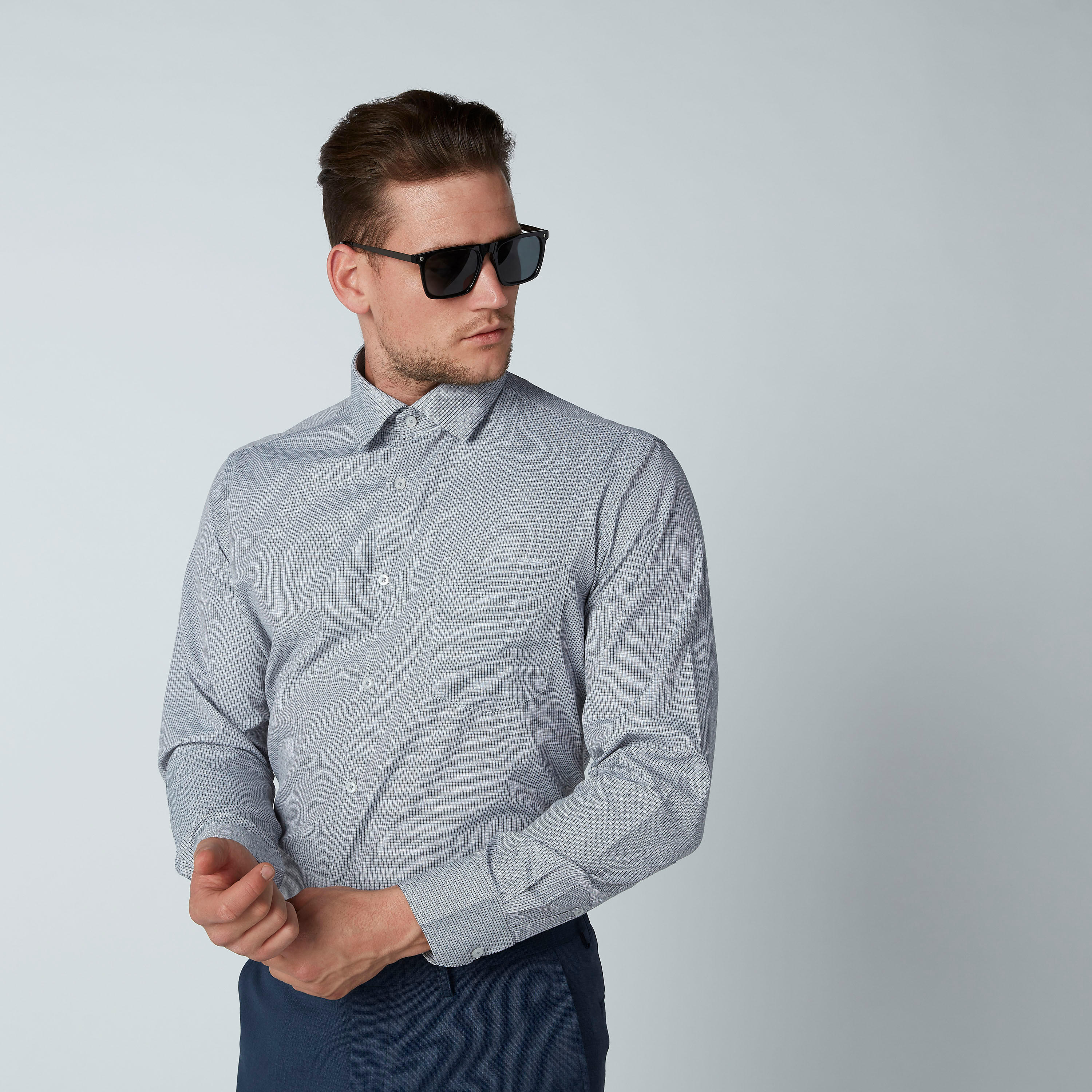 قميص بارز الملمس سهل الكي بياقة عادية وأكمام طويلة-men-clothing-shirts-image-1