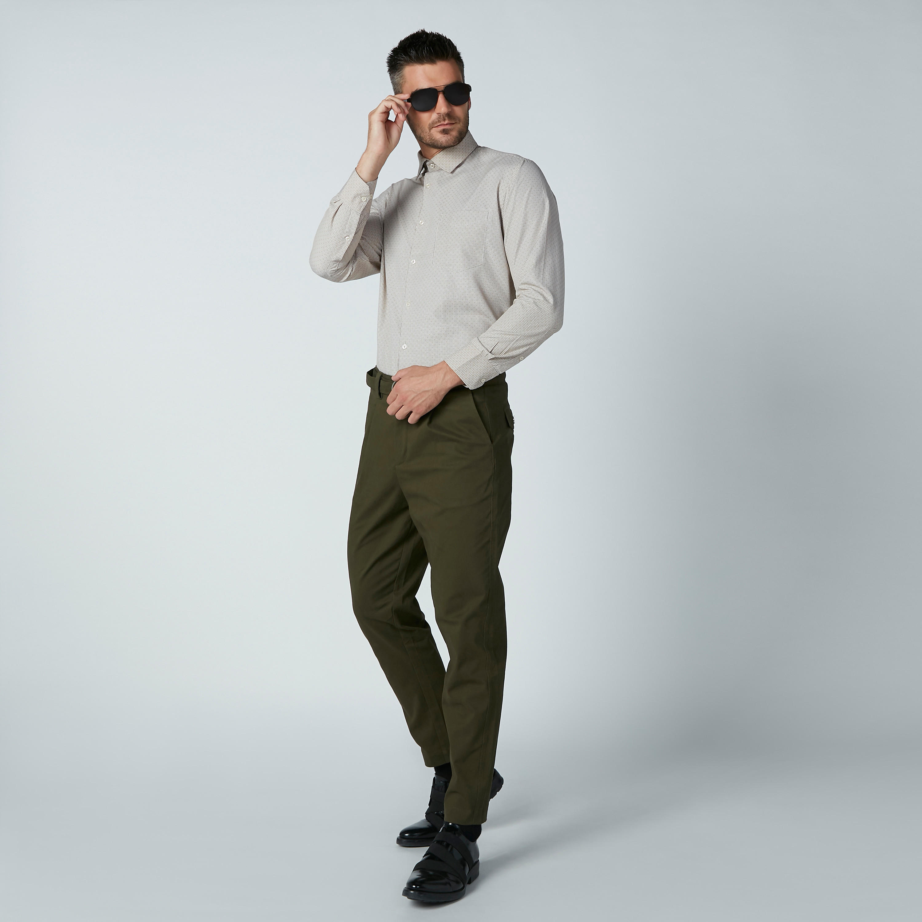 قميص مربعات سهل الكي بأكمام طويلة وجيب على الصدر-men-clothing-shirts-image-2