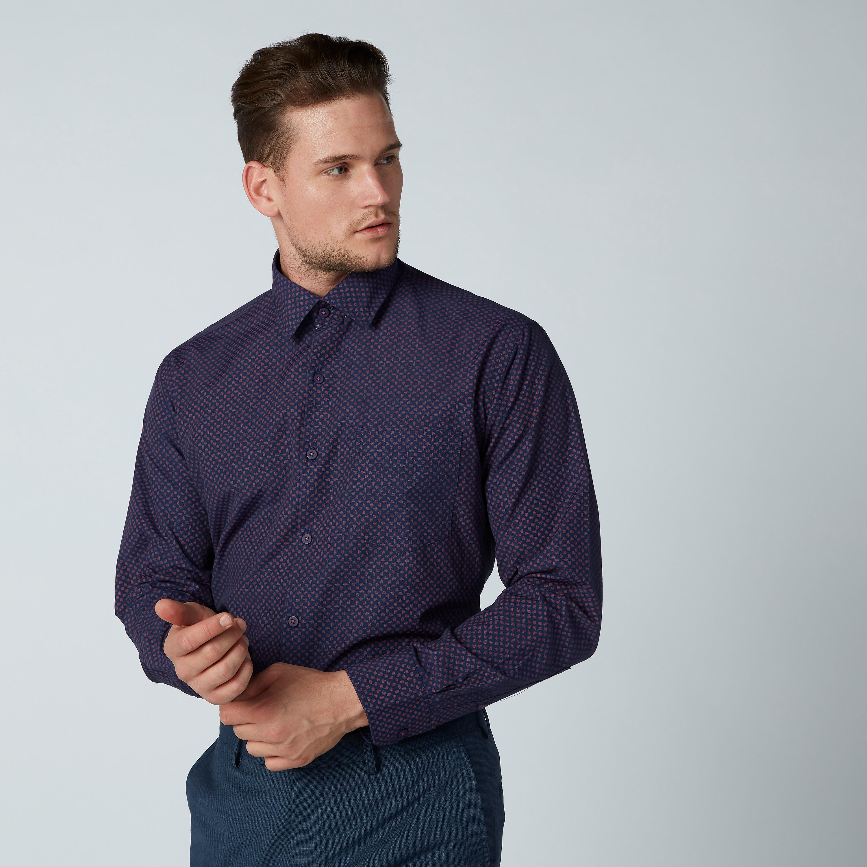 قميص رسمي سهل الكي بأكمام طويلة وطبعات-men-clothing-shirts-image-1