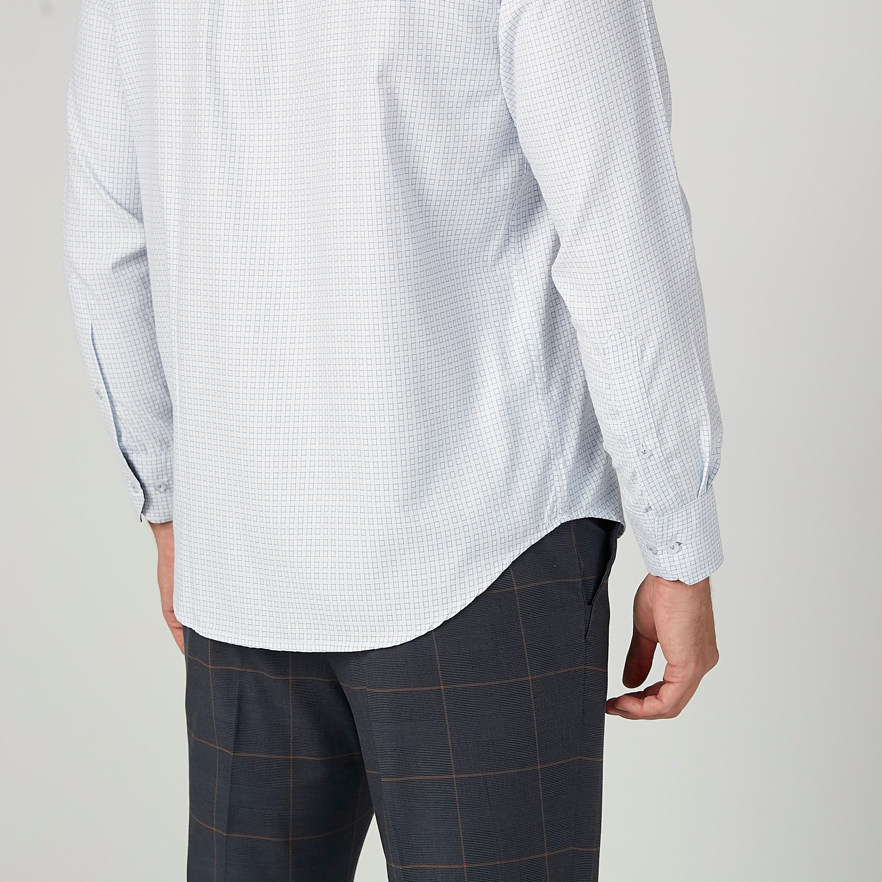 قميص سهل الكي بأكمام طويلة وجيب على الصدر وطبعات-men-clothing-shirts-image-5