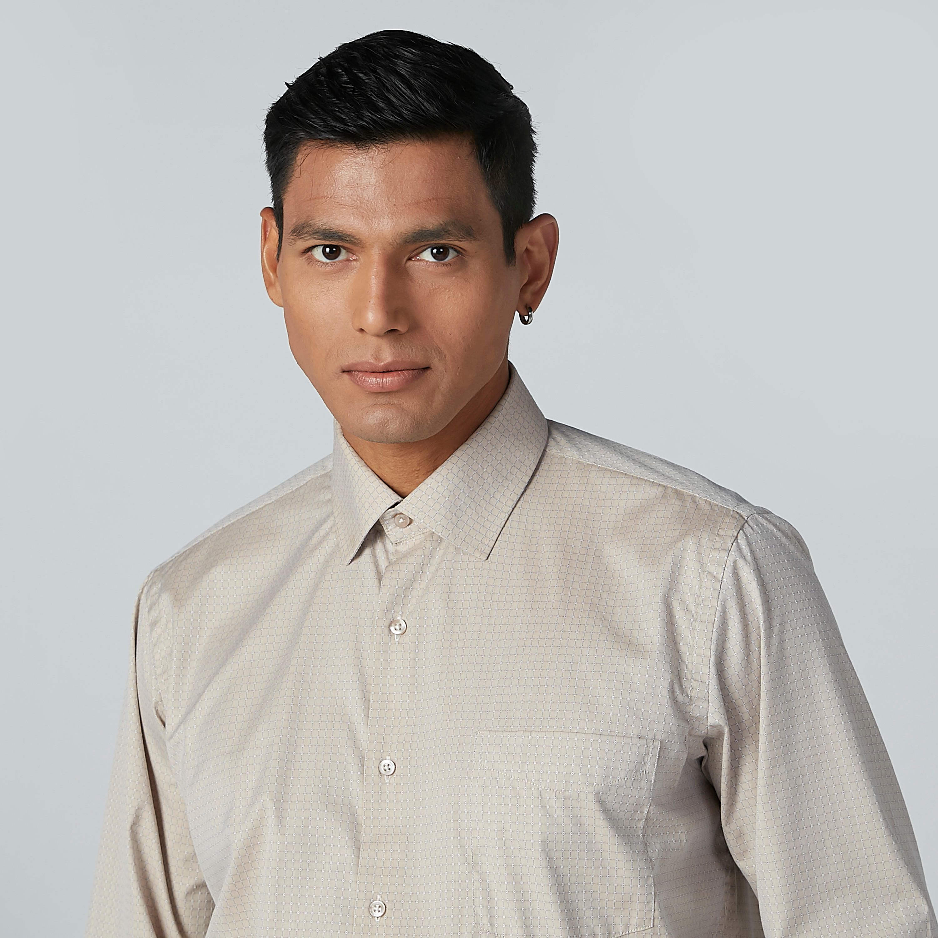 قميص سهل الكي بأكمام طويلة وجيب على الصدر-men-clothing-shirts-image-3