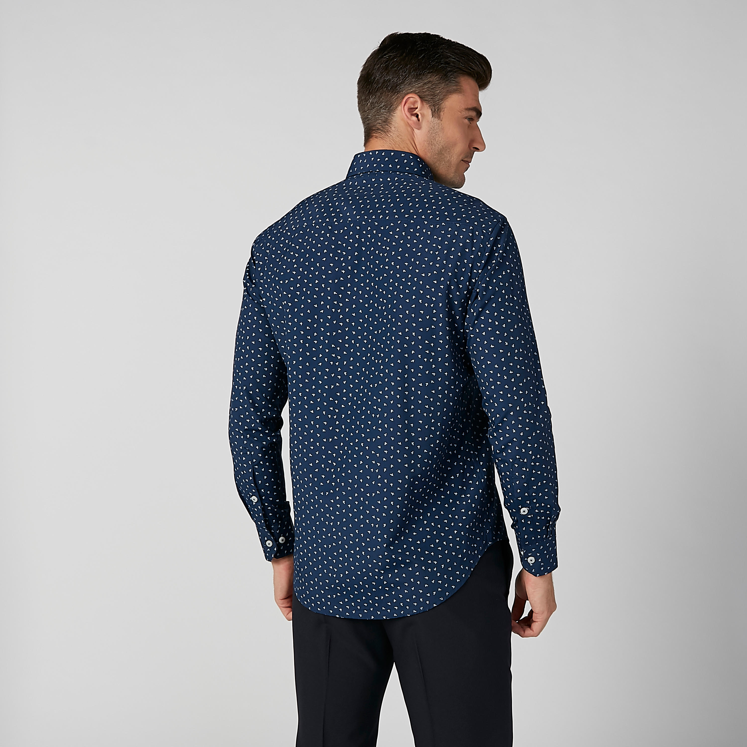 قميص سهل الكي بياقة عادية وأكمام طويلة وطبعات-men-clothing-shirts-image-5