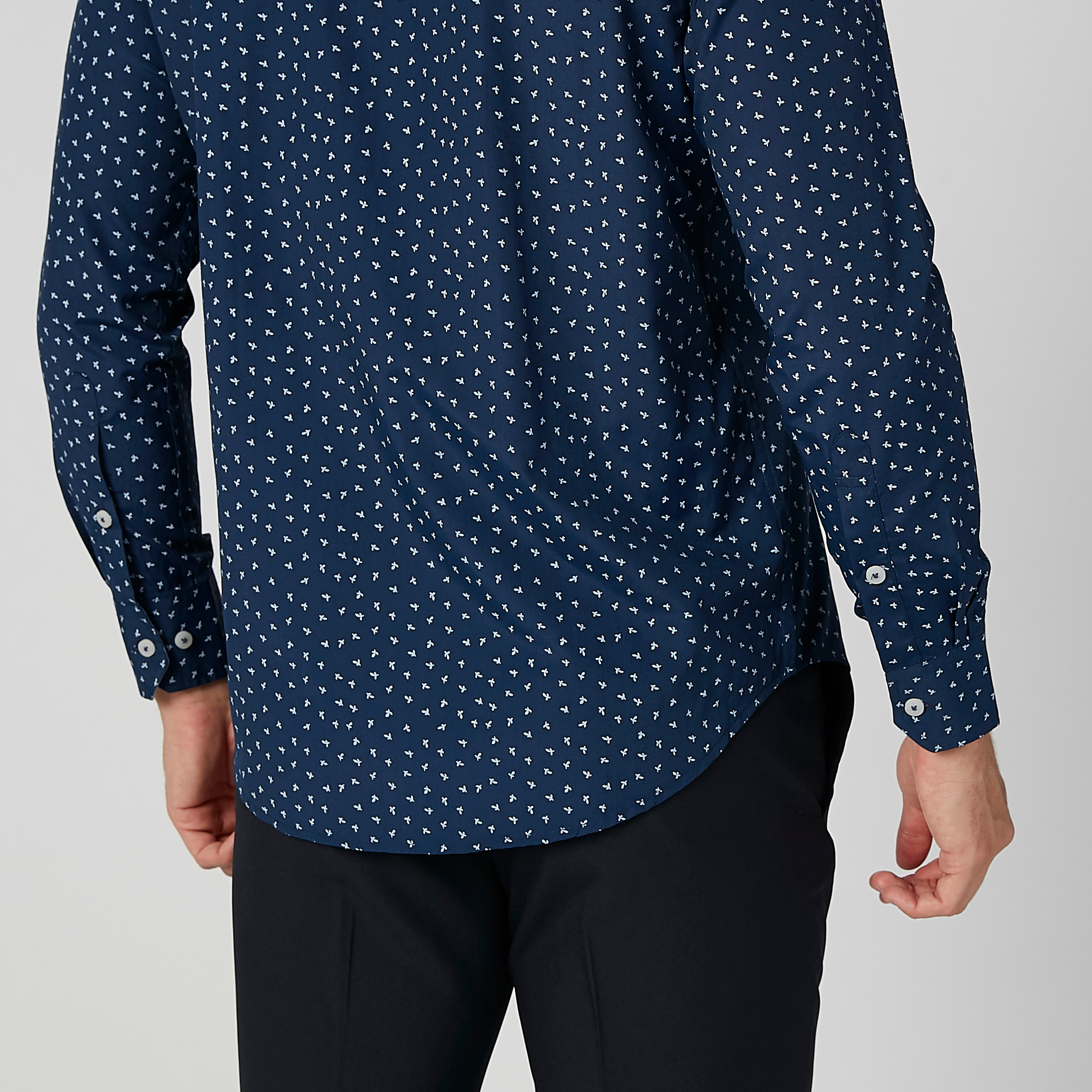 قميص سهل الكي بياقة عادية وأكمام طويلة وطبعات-men-clothing-shirts-image-6