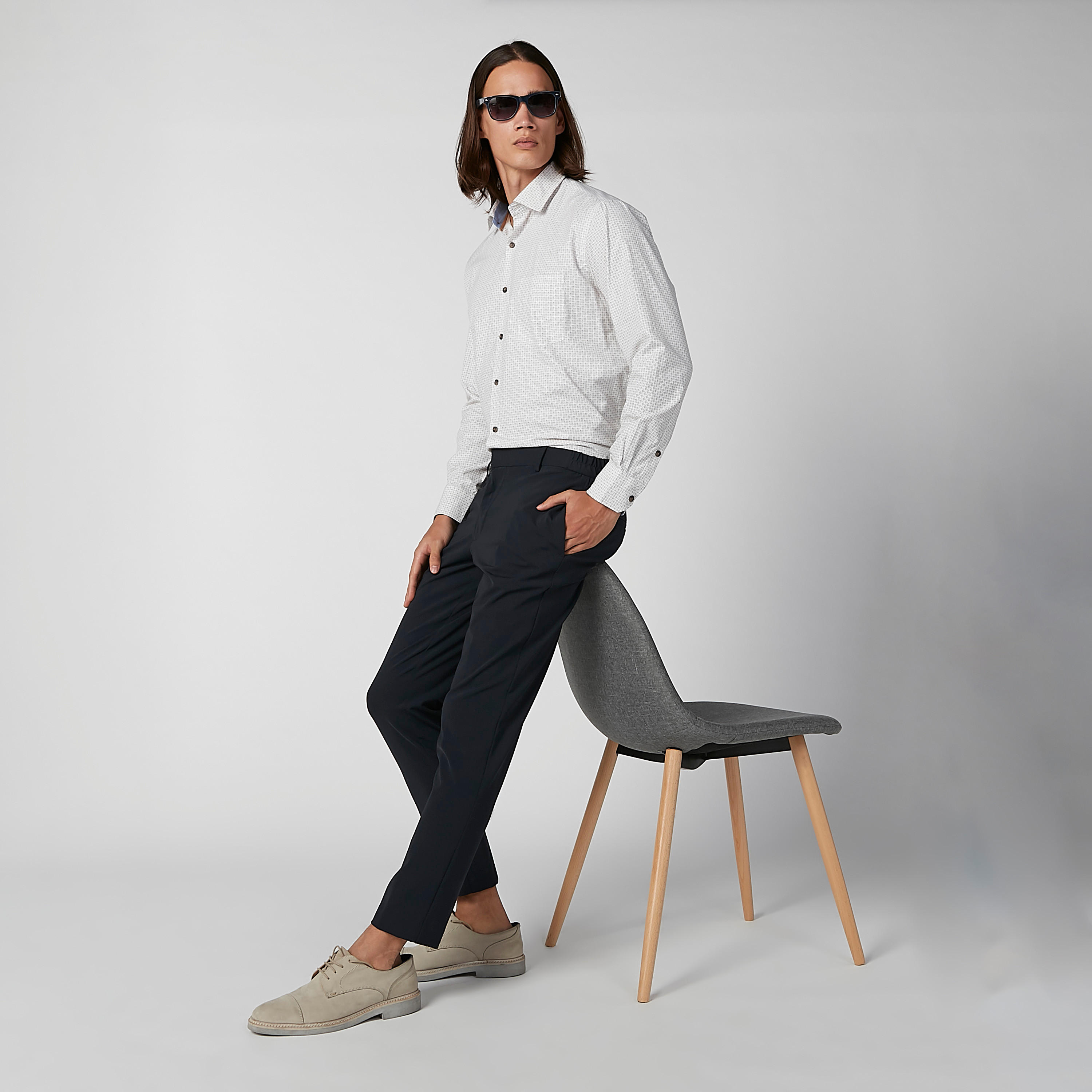 قميص سهل الكي بأكمام طويلة وجيب على الصدر وطبعات-men-clothing-shirts-image-2