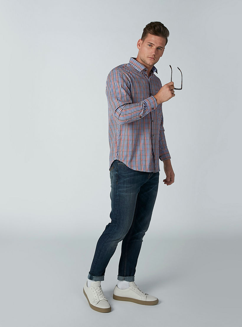 قميص مربعات سهل الكي بأكمام طويلة وجيب على الصدر-men-clothing-shirts-image-3