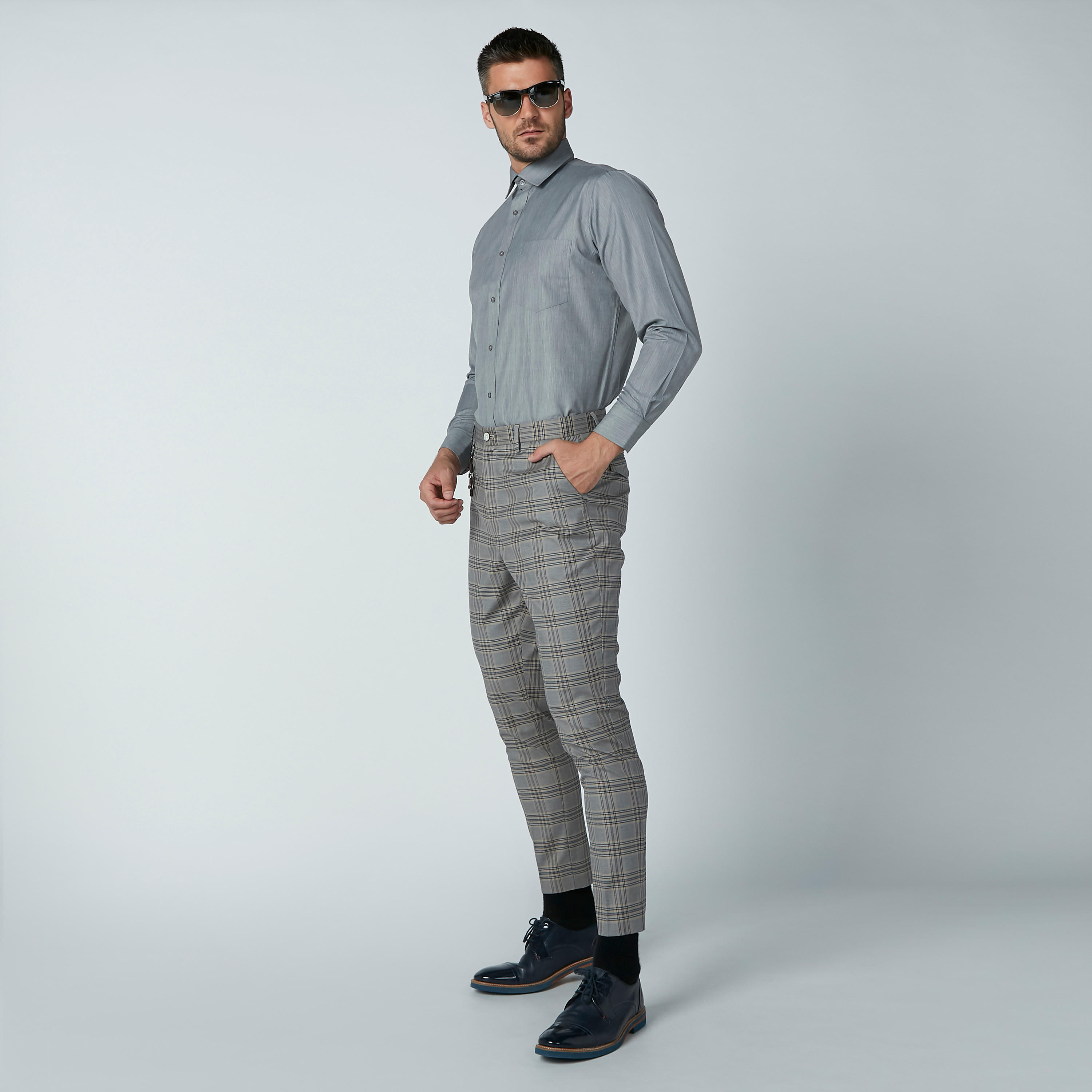Easy Iron Formal Shirt with Long Sleeves and Chest Pocket Detail-men-clothing-shirts-image-2