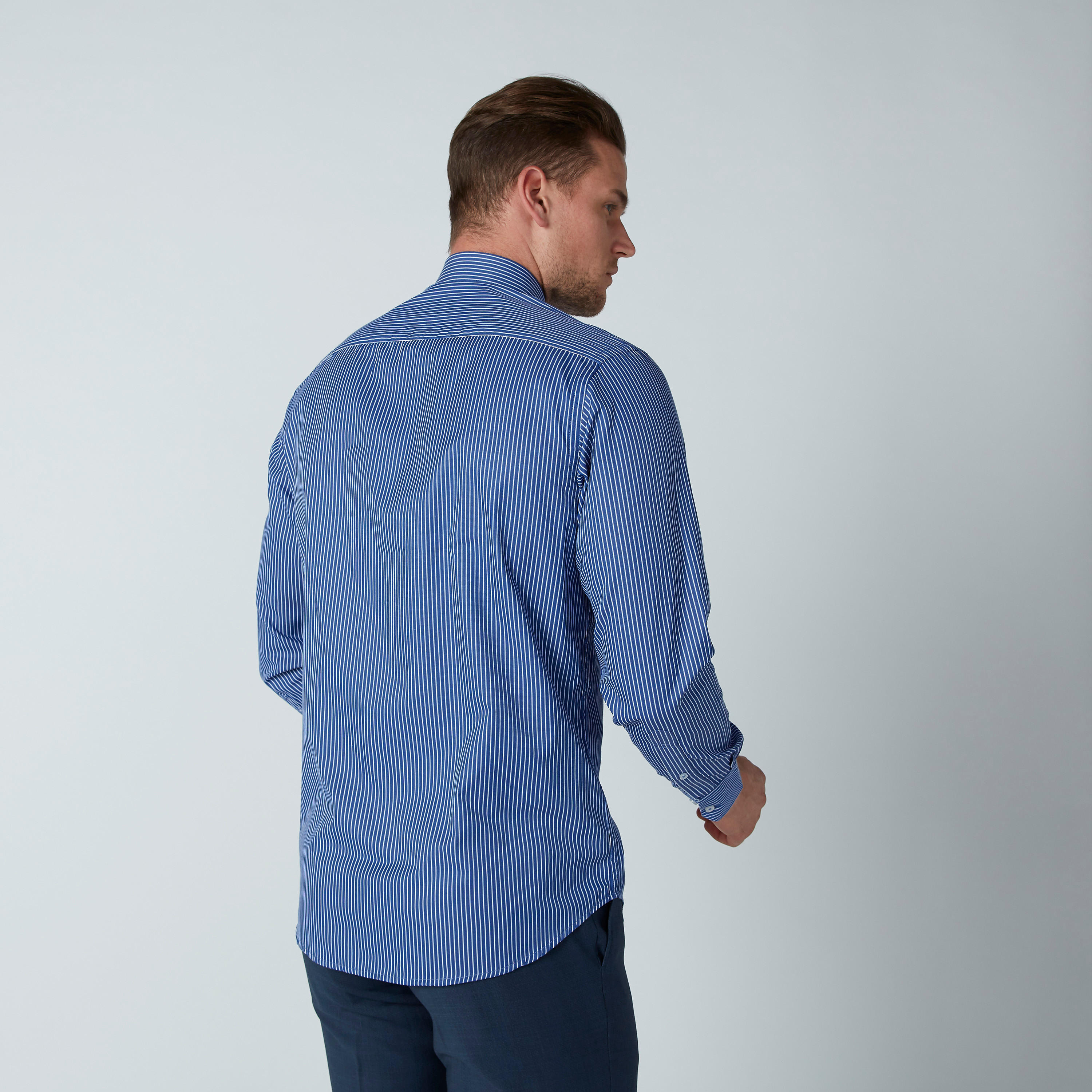 قميص مخطط سهل الكي بياقة عادية وأكمام طويلة-men-clothing-shirts-image-4
