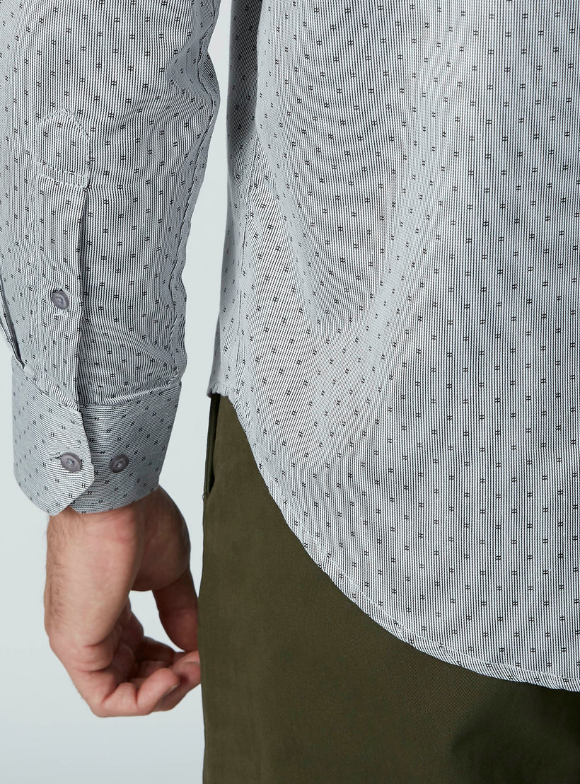 قميص سهل الكي بأكمام طويلة وجيب على الصدر وطبعات-men-clothing-shirts-image-4
