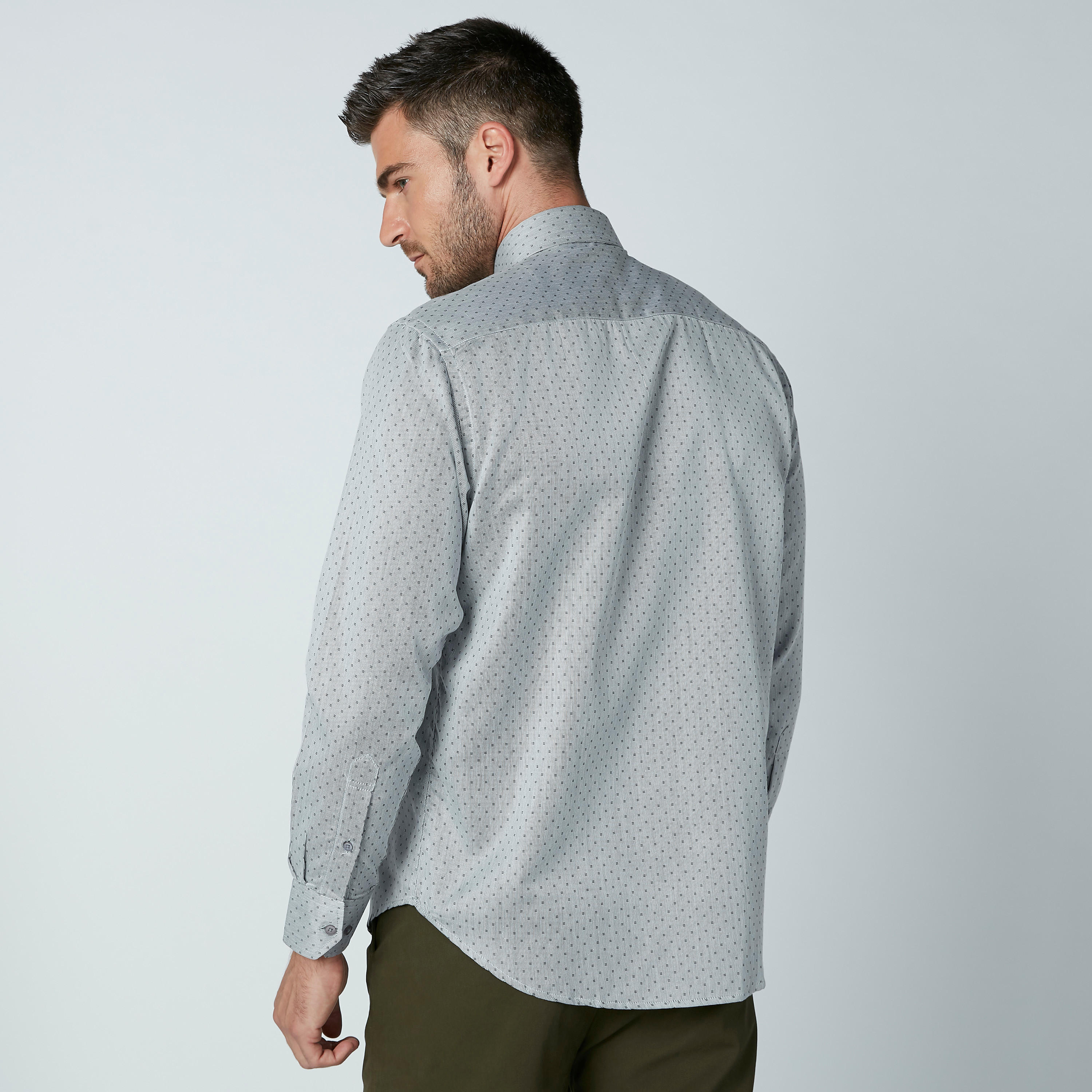 قميص سهل الكي بأكمام طويلة وجيب على الصدر وطبعات-men-clothing-shirts-image-5