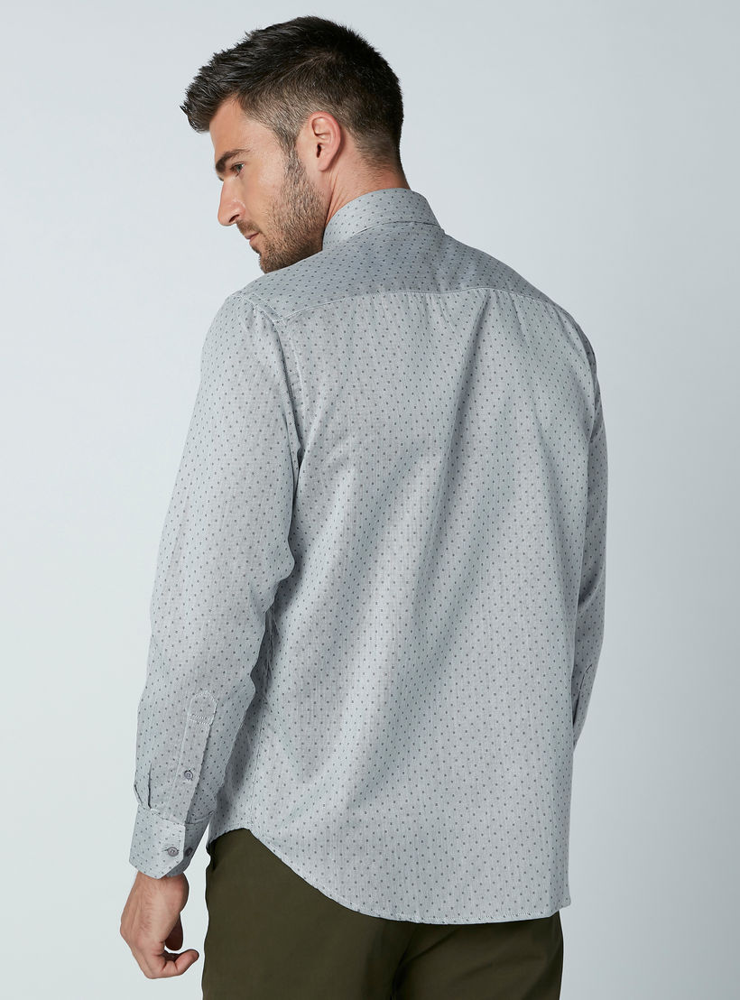 قميص سهل الكي بأكمام طويلة وجيب على الصدر وطبعات-men-clothing-shirts-image-5