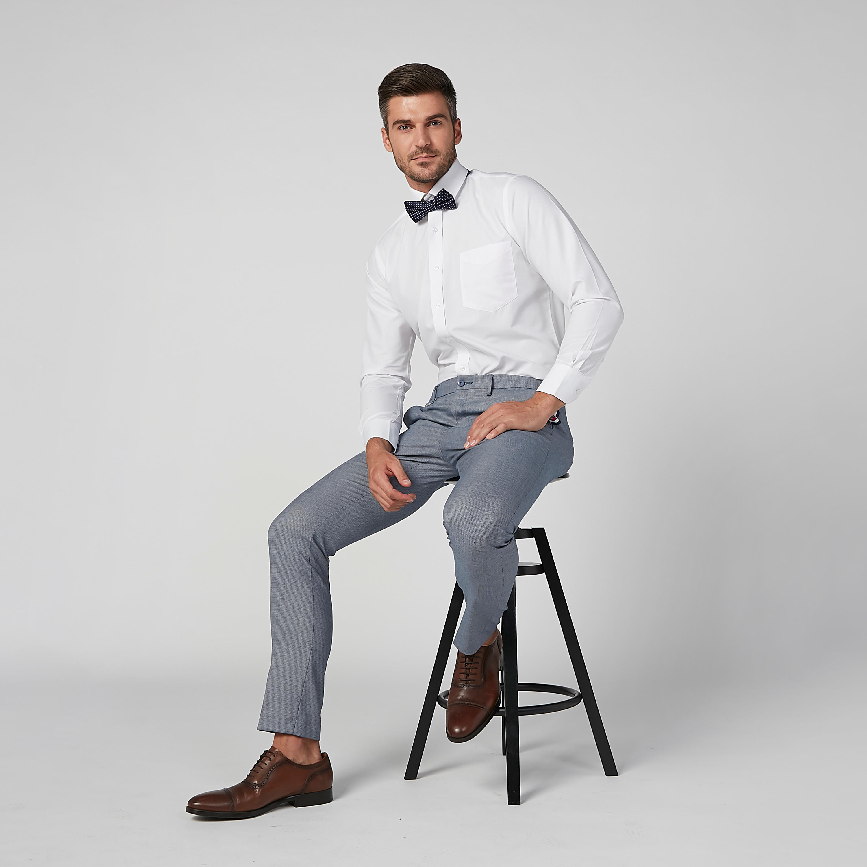 قميص سادة سهل الكي بياقة عادية وأكمام طويلة-men-clothing-shirts-image-2