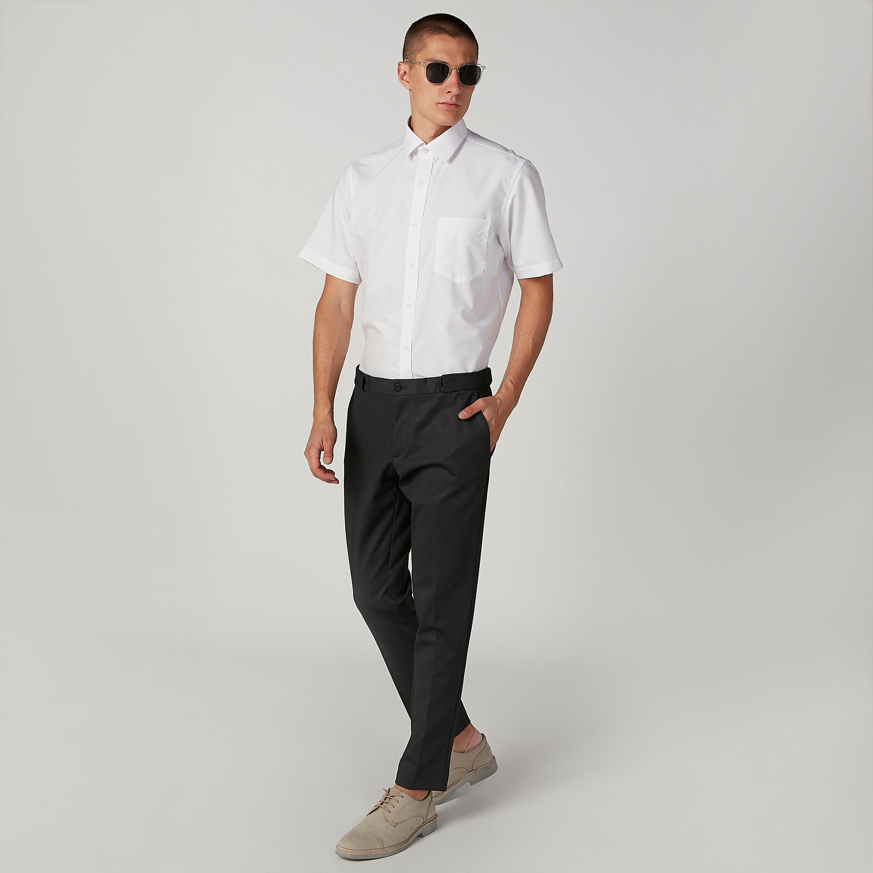 قميص سادة سهل الكي بياقة عادية وأكمام قصيرة-men-clothing-shirts-image-3