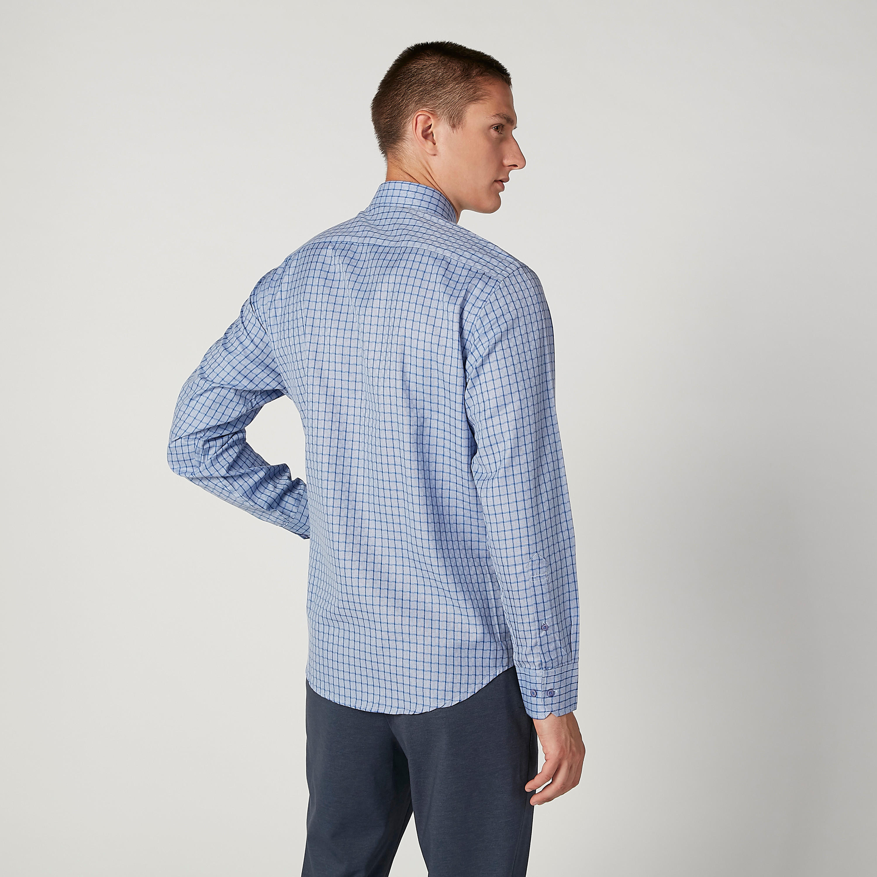 قميص كاروهات بياقة عاديّة وأكمام طويلة-men-clothing-shirts-image-1