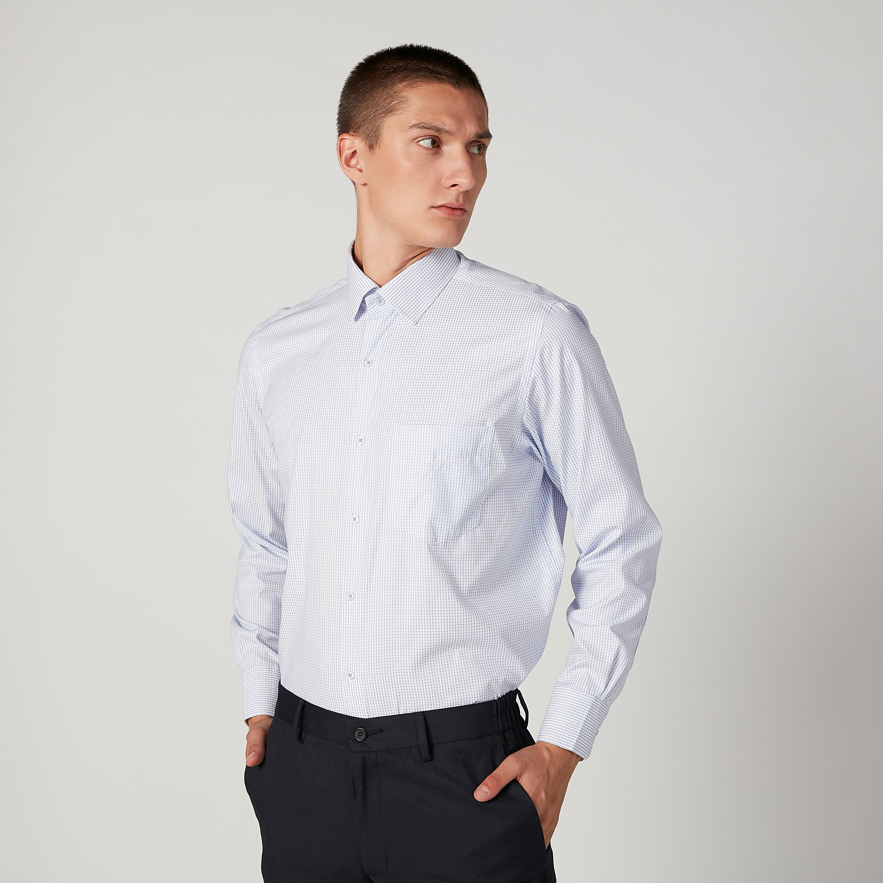 قميص سهل الكي بأكمام طويلة وجيب على الصدر وطبعات-men-clothing-shirts-image-4