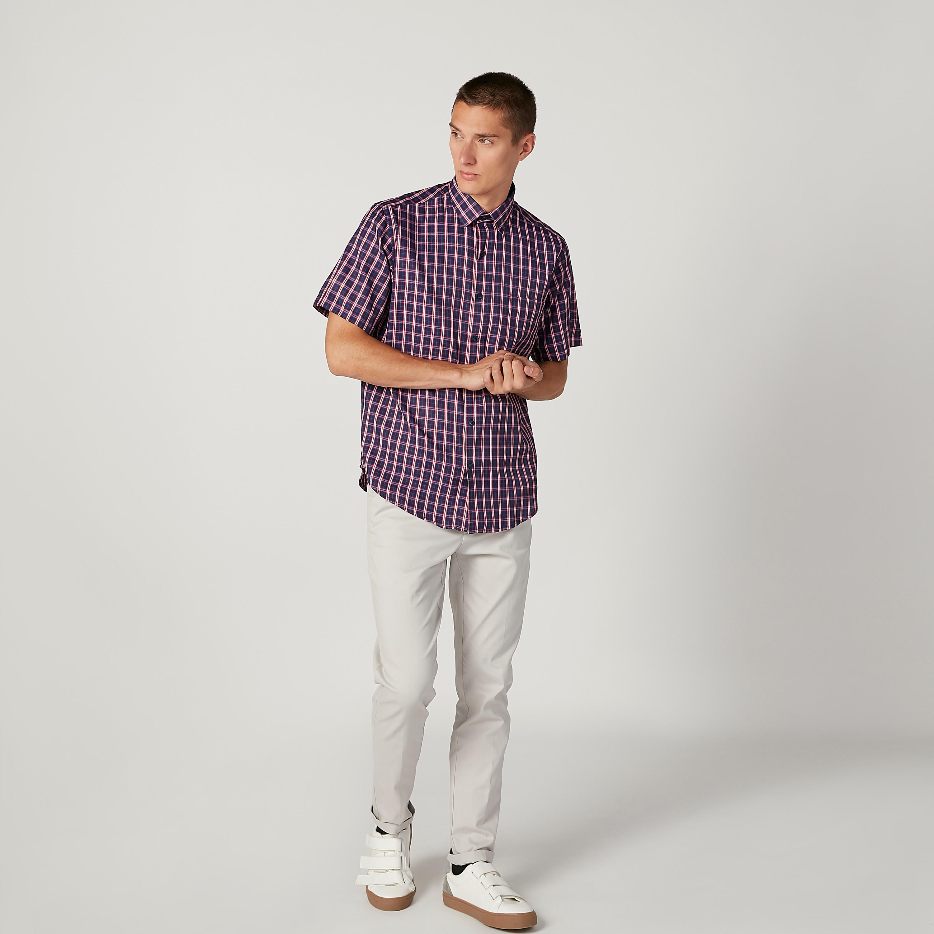 قميص مربعات سهل الكي بياقة عادية وأكمام قصيرة-men-clothing-shirts-image-4