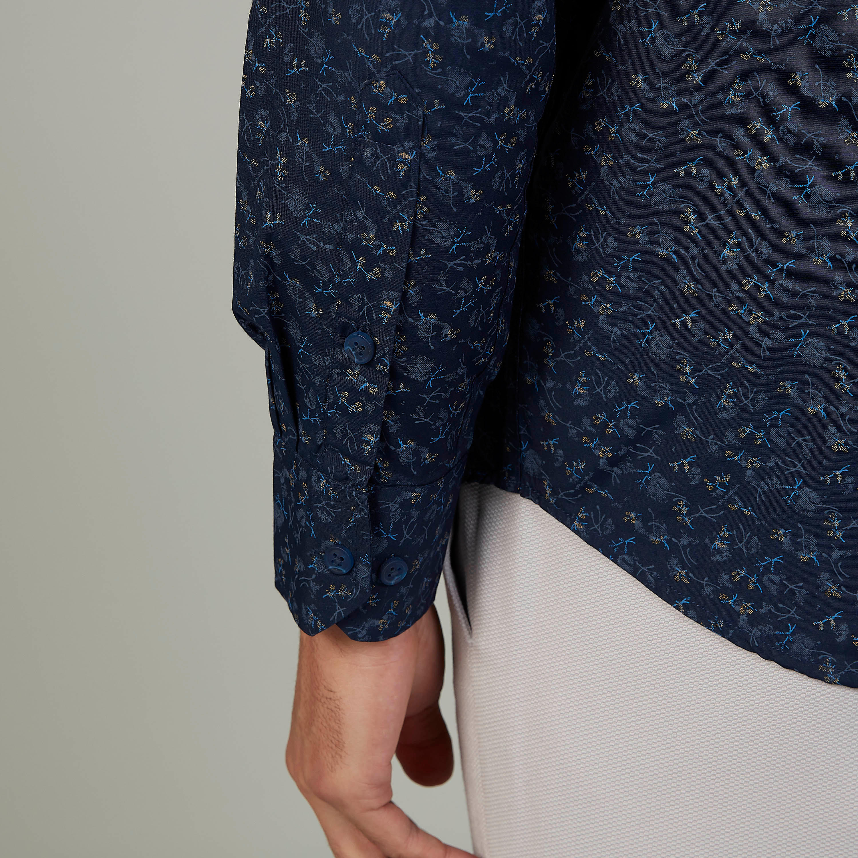 قميص بياقة عاديّة وأكمام طويلة وطبعات بيزلي-men-clothing-shirts-image-3