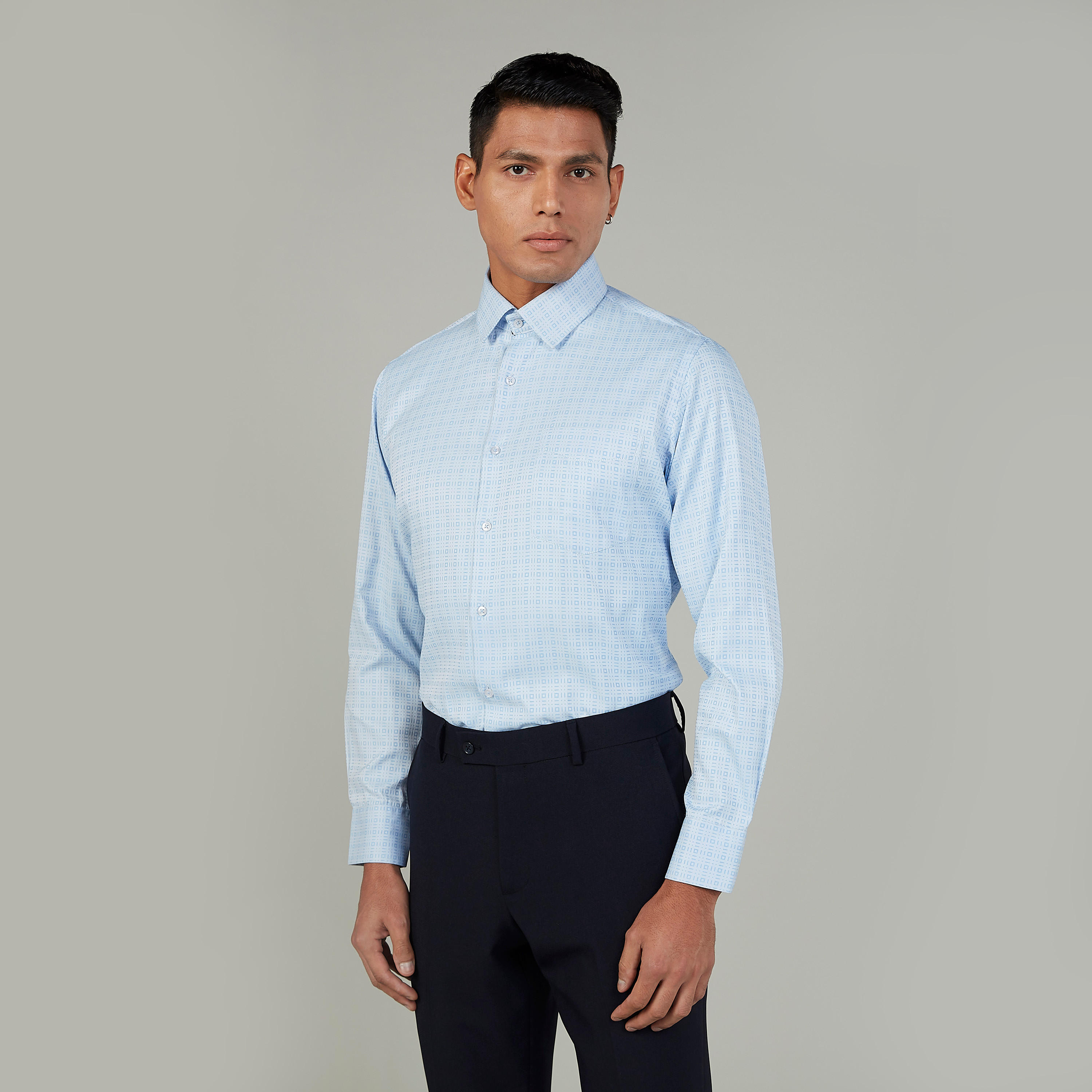 بلوزة بياقة عاديّة وأكمام طويلة وطبعات-men-clothing-shirts-image-1