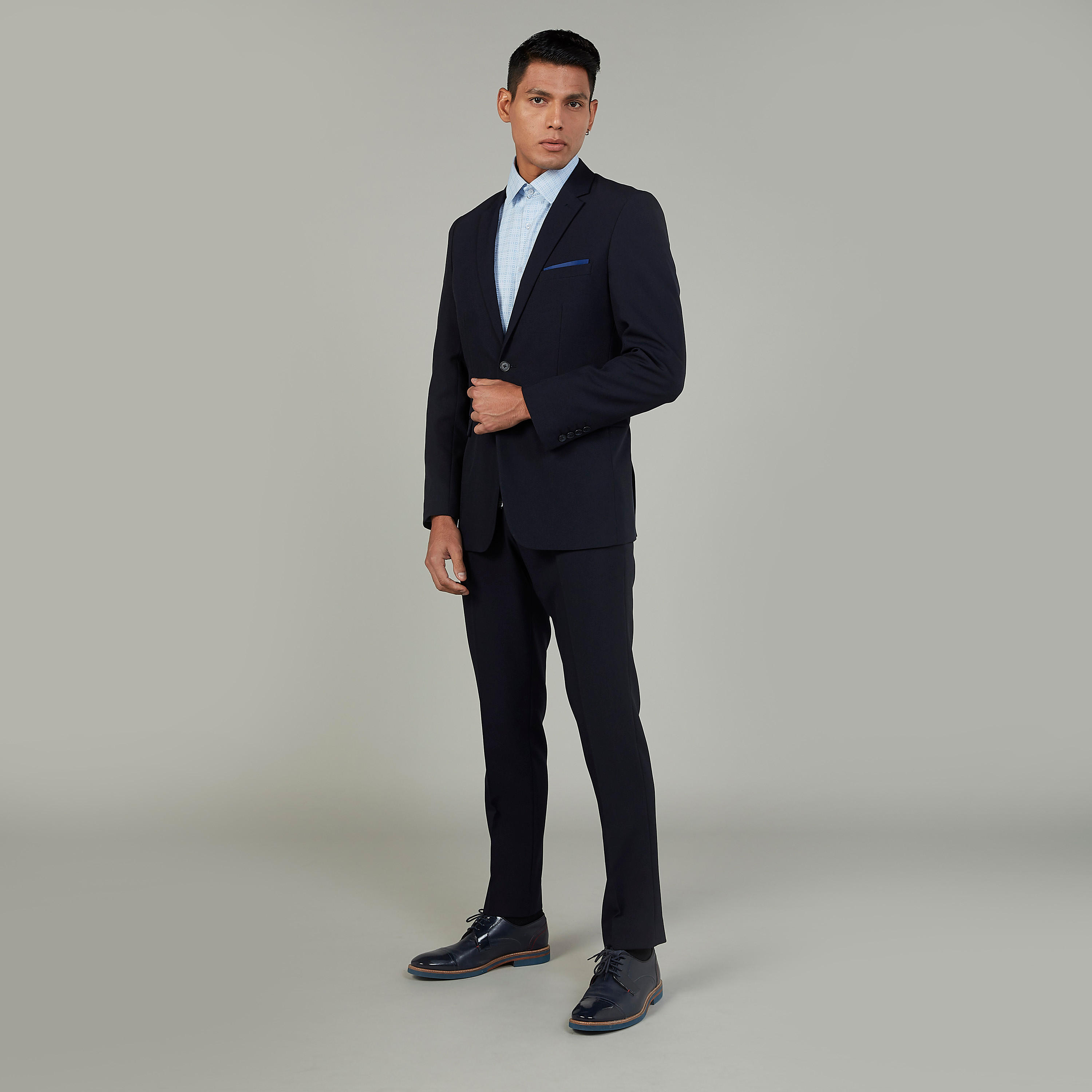 بلوزة بياقة عاديّة وأكمام طويلة وطبعات-men-clothing-shirts-image-2