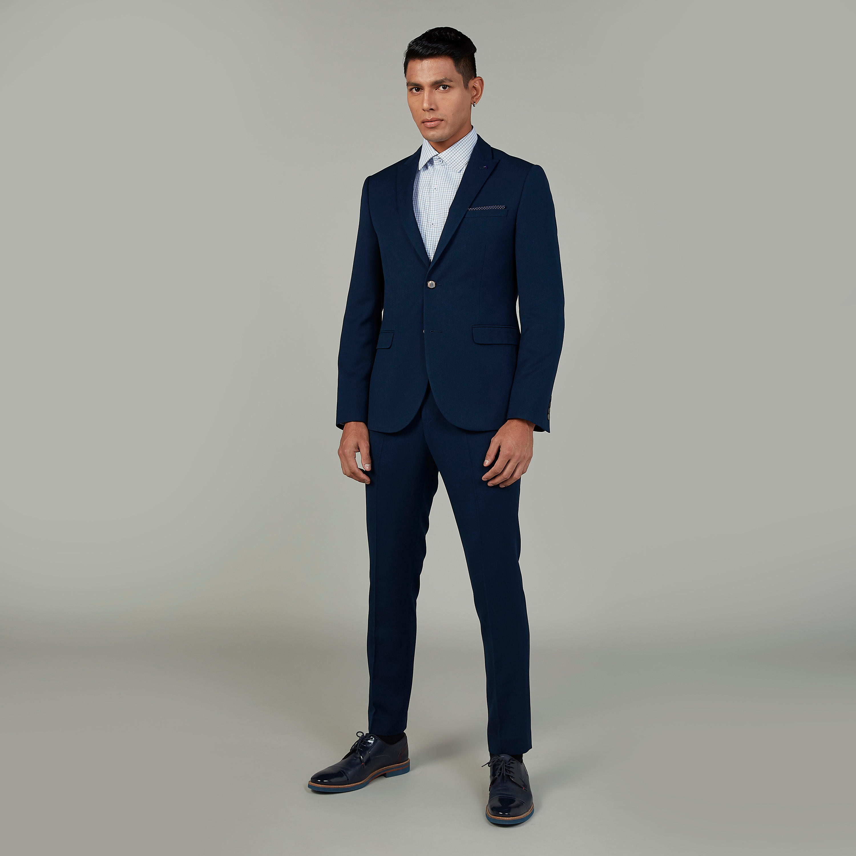قميص رسمي كاروهات بياقة عاديّة وأكمام طويلة-men-clothing-shirts-image-2