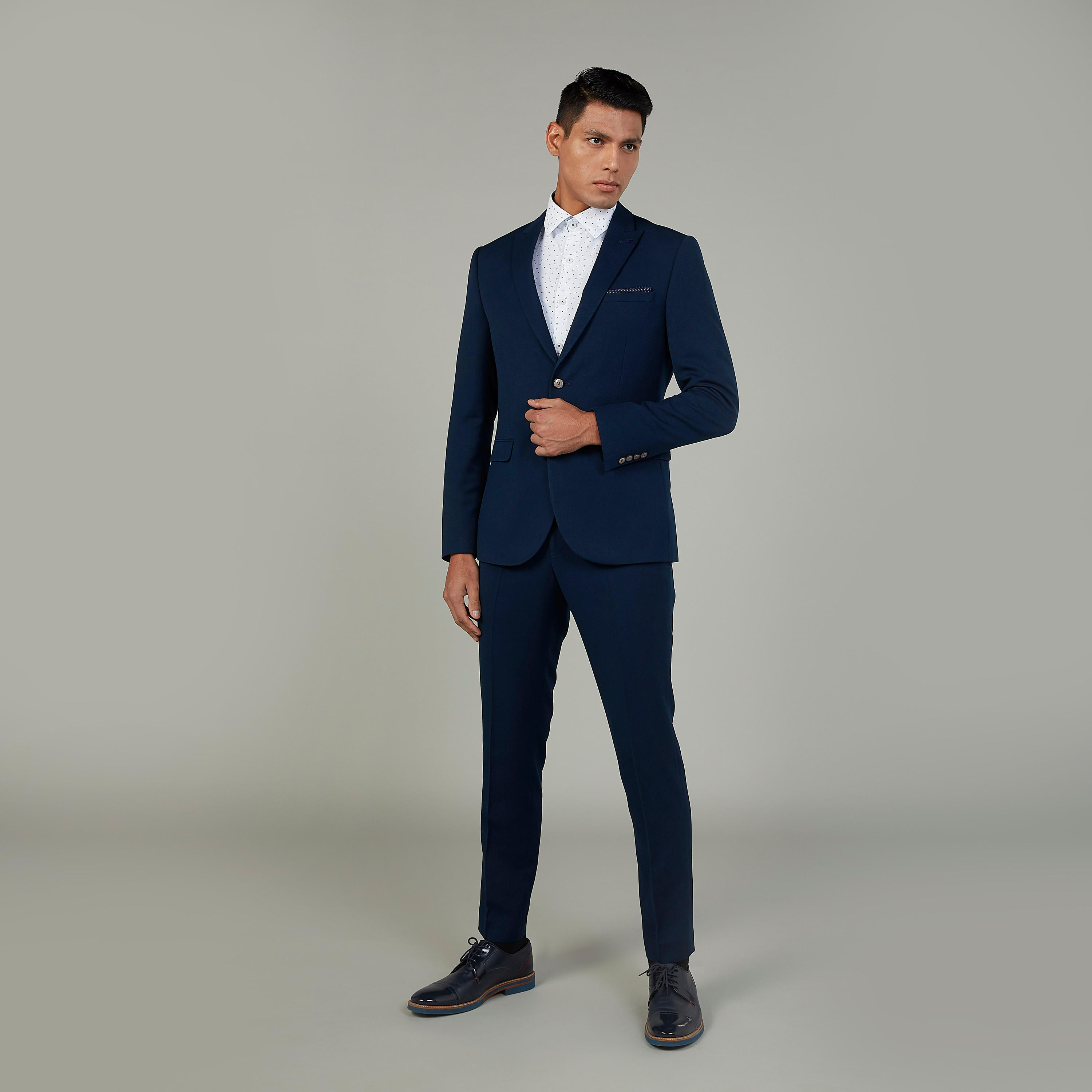 قميص رسمي بياقة عاديّة وأكمام طويلة وطبعات-men-clothing-shirts-image-2
