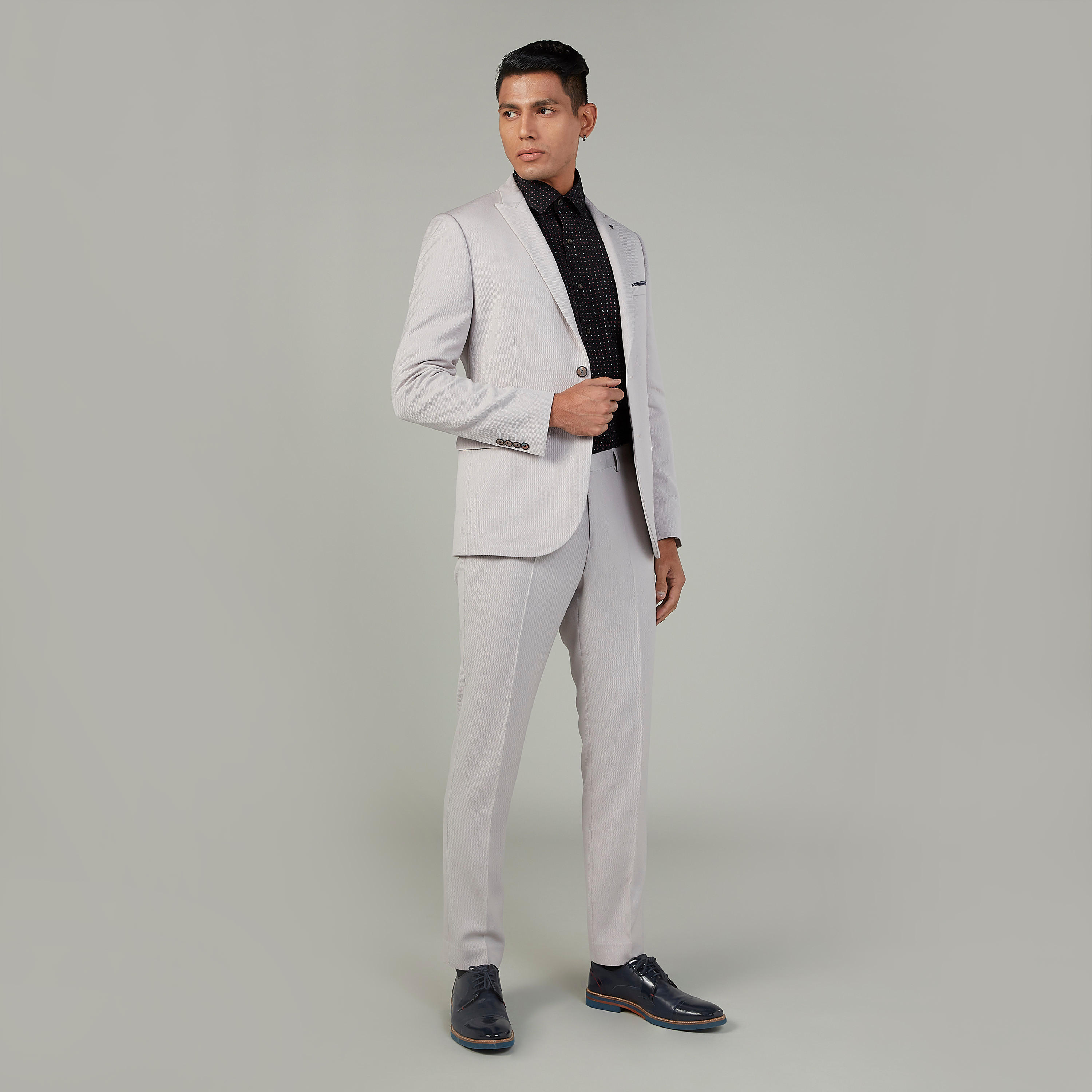قميص بياقة عاديّة وأكمام طويلة وطبعات-men-clothing-shirts-image-2