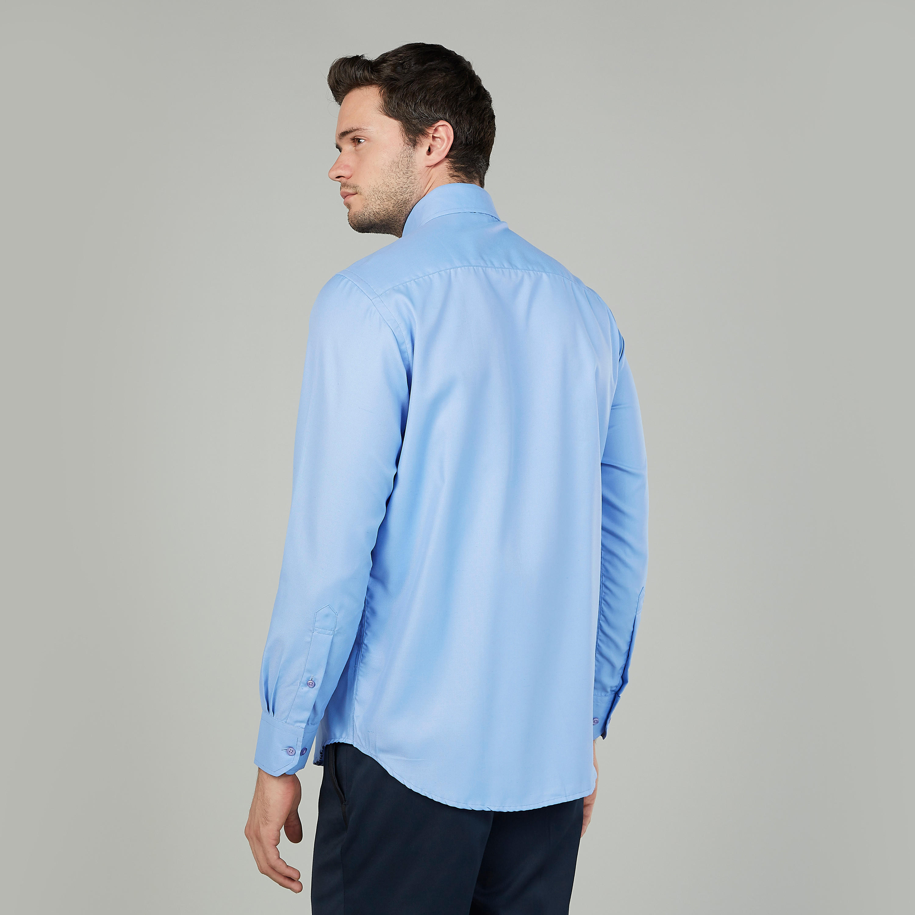 قميص رسمي سادة سهل الكي بأكمام طويلة وجيب على الصدر-men-clothing-shirts-image-1