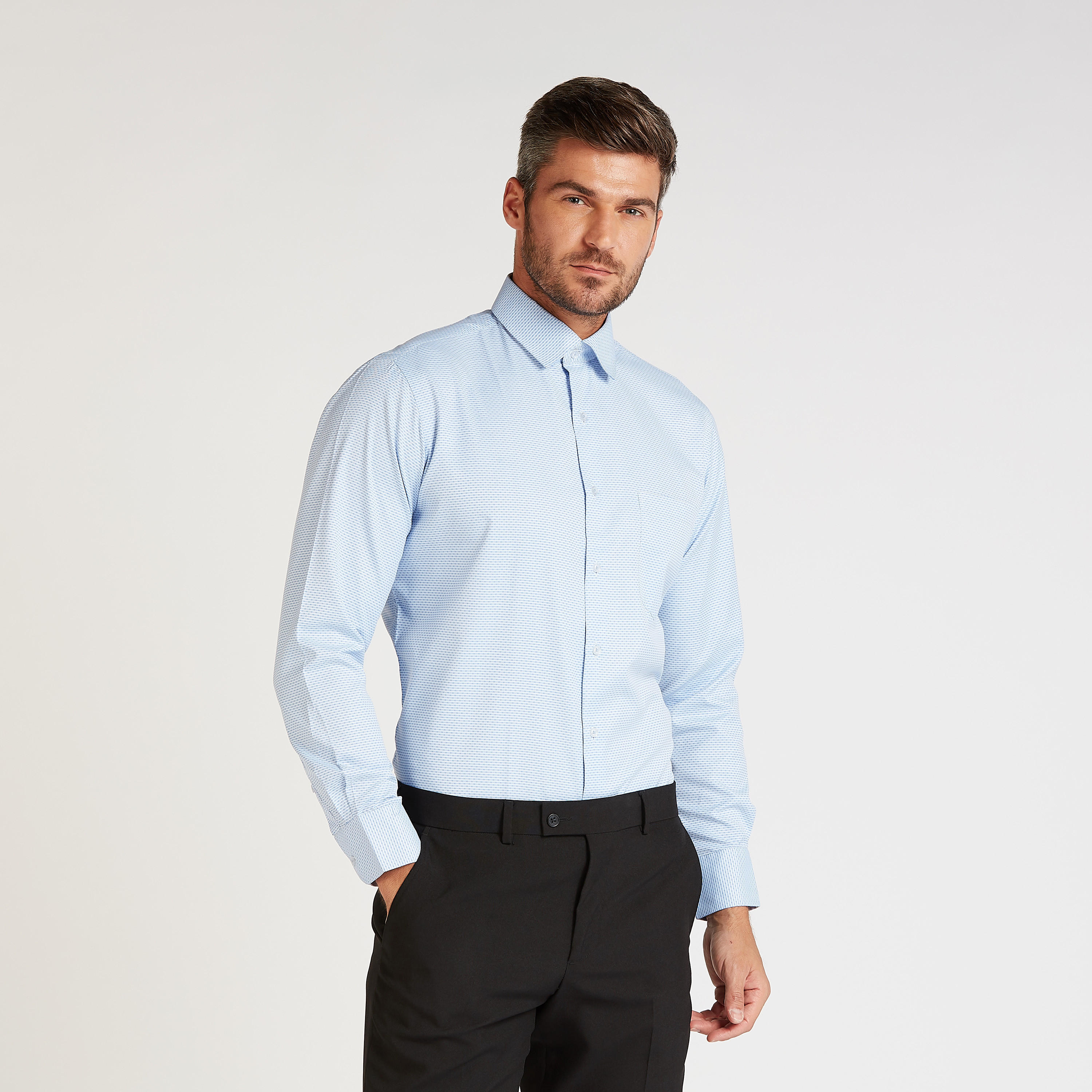 قميص رسمي بأكمام طويلة وجيب على الصدر وبطبعات-men-clothing-shirts-image-1