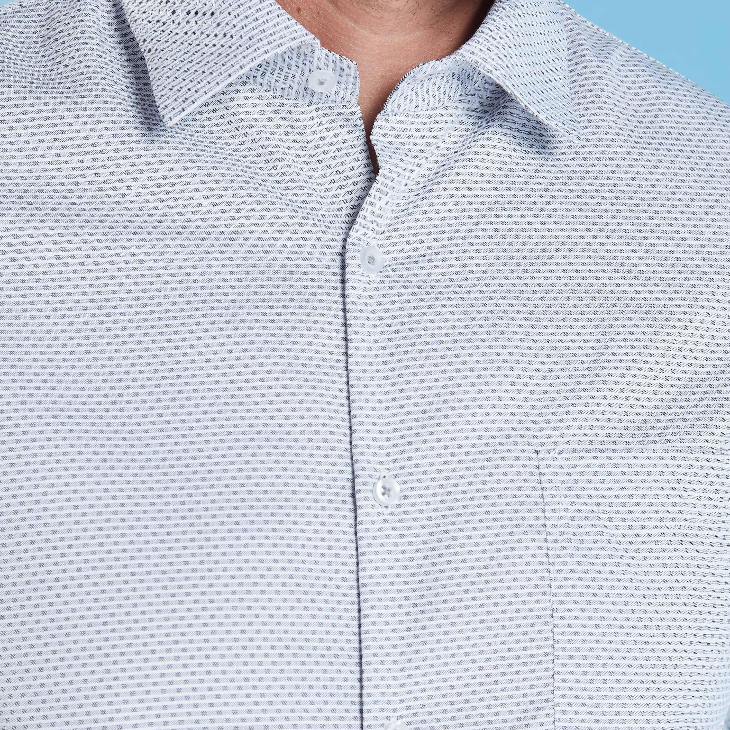 قميص رسمي بأكمام طويلة وجيب على الصدر وبطبعات-men-clothing-shirts-image-3