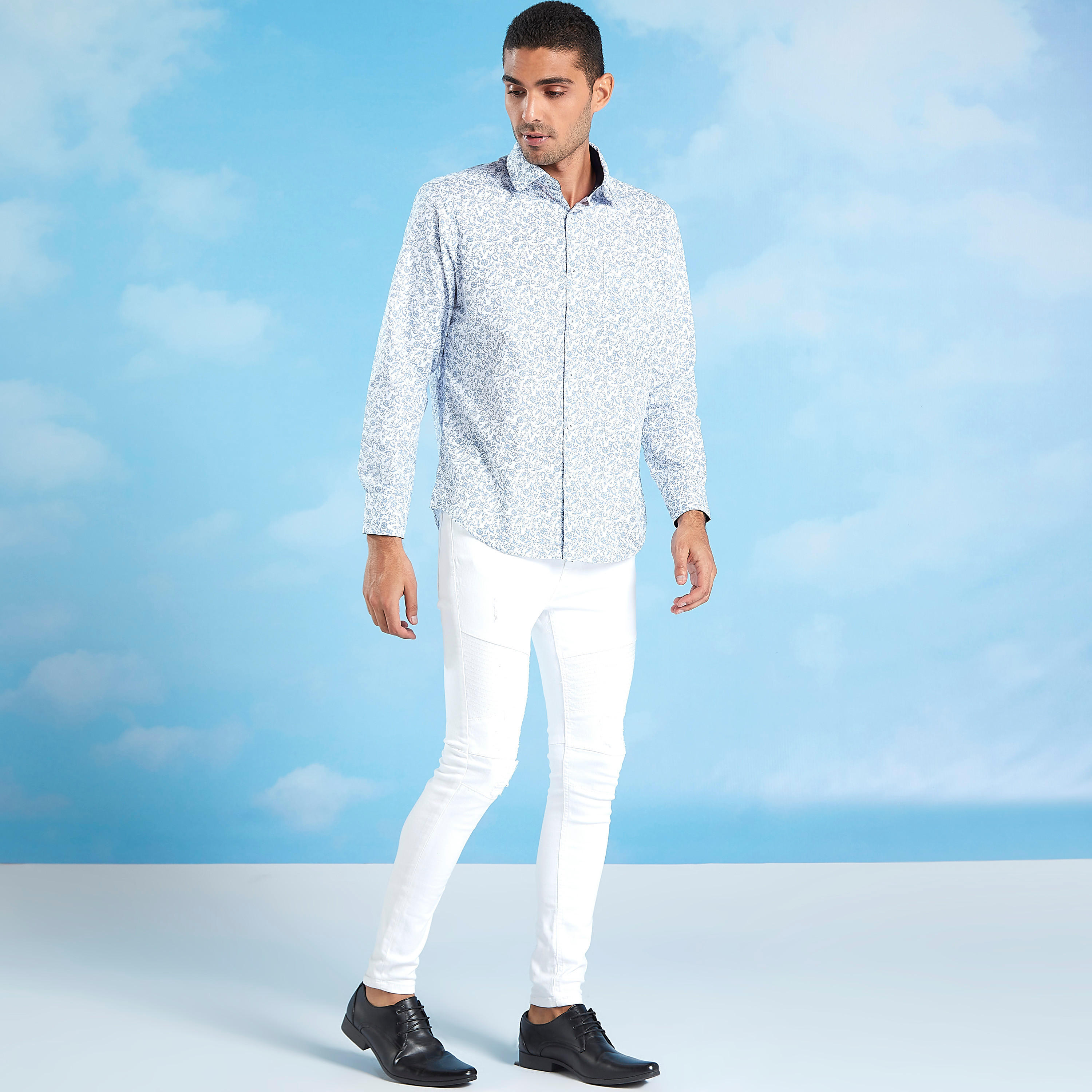 قميص سهل الكي بياقة عادية وأكمام طويلة وطبعات-men-clothing-shirts-image-2