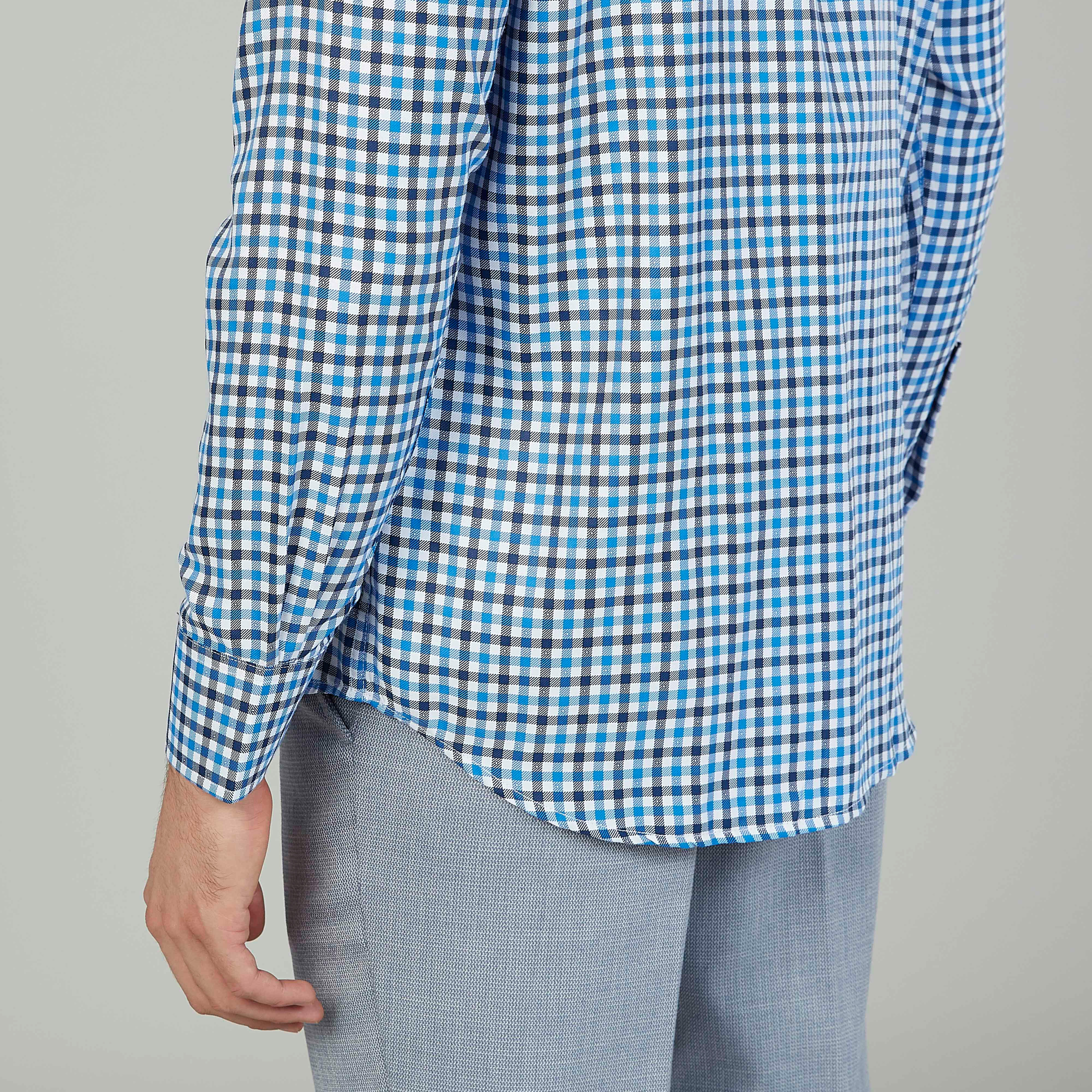 قميص مربعات سهل الكي بأكمام طويلة وجيب على الصدر-men-clothing-shirts-image-3