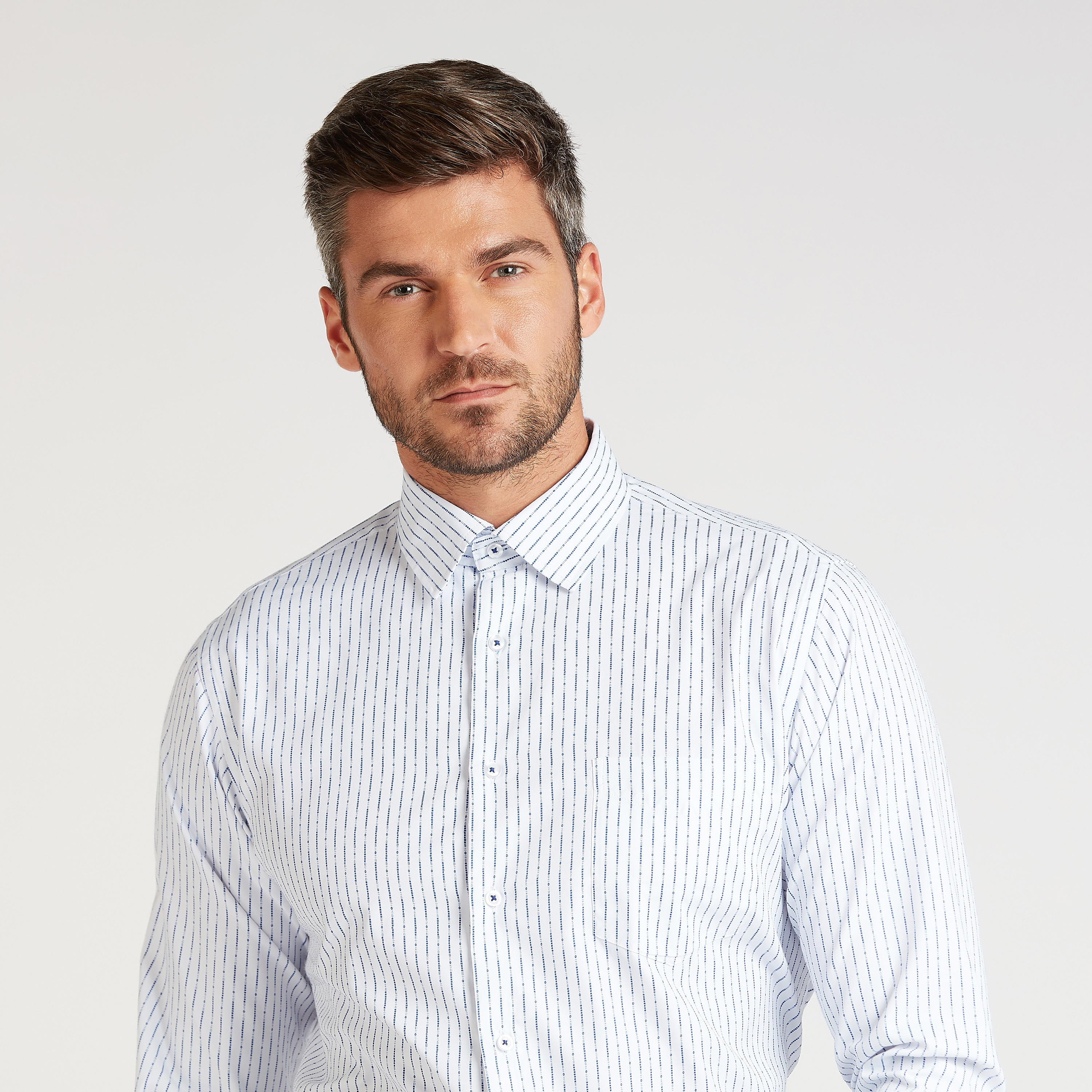 قميص رسمي سهل الكي بطبعات وأكمام طويلة وياقة عادية-men-clothing-shirts-image-3