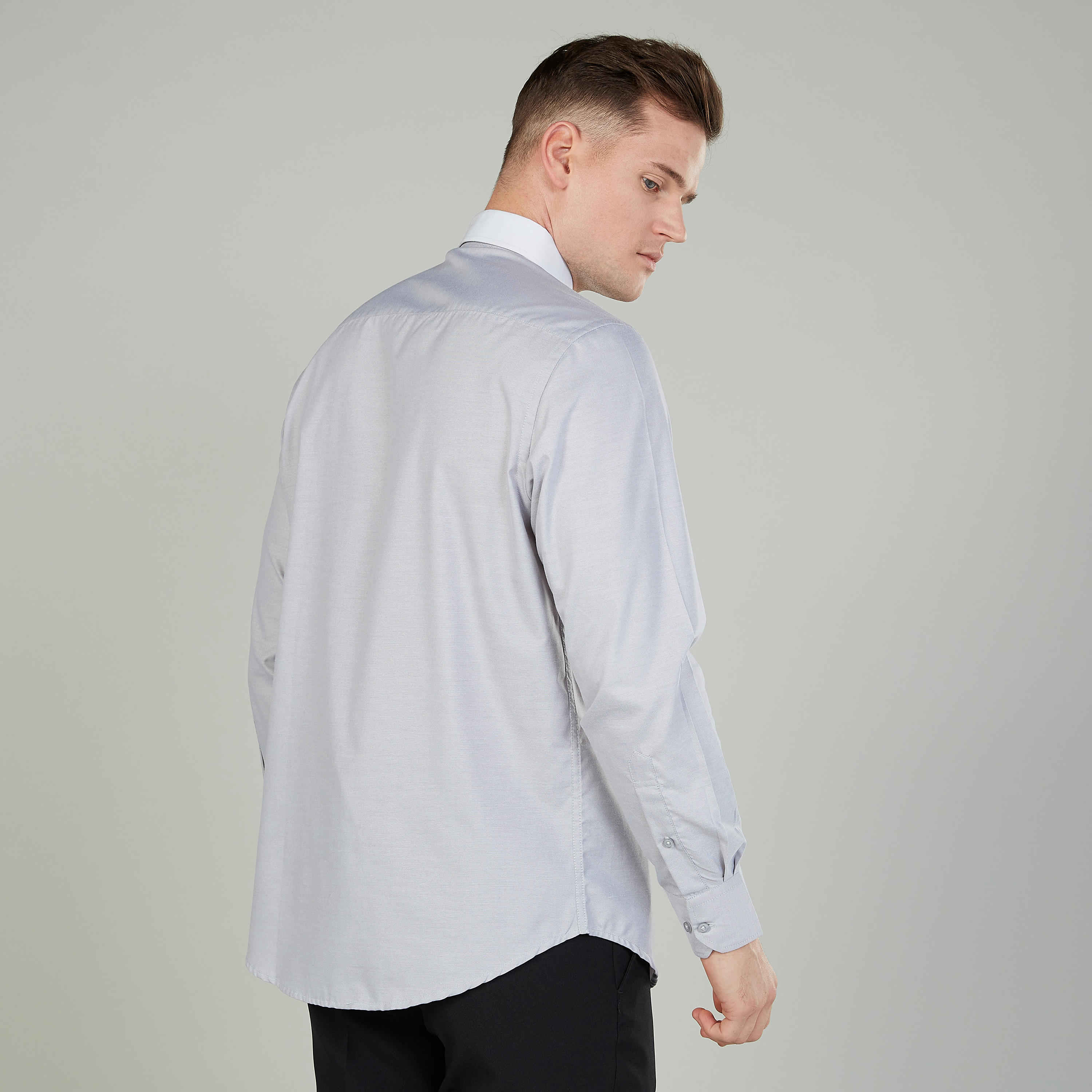 قميص رسمي سادة سهل الكي بياقة عادية وأكمام طويلة-men-clothing-shirts-image-1
