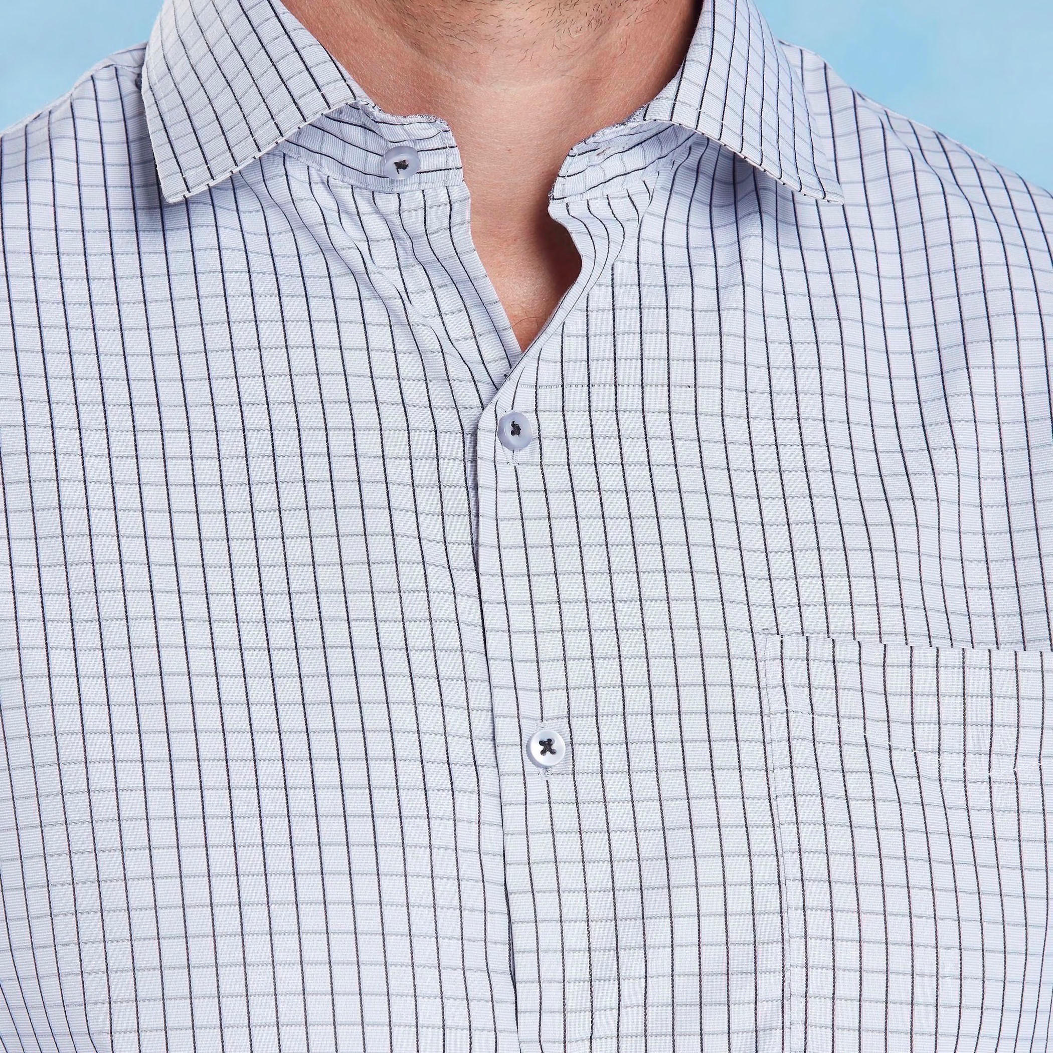 قميص كاروهات سهل الكي بأكمام طويلة وجيب على الصدر-men-clothing-shirts-image-3