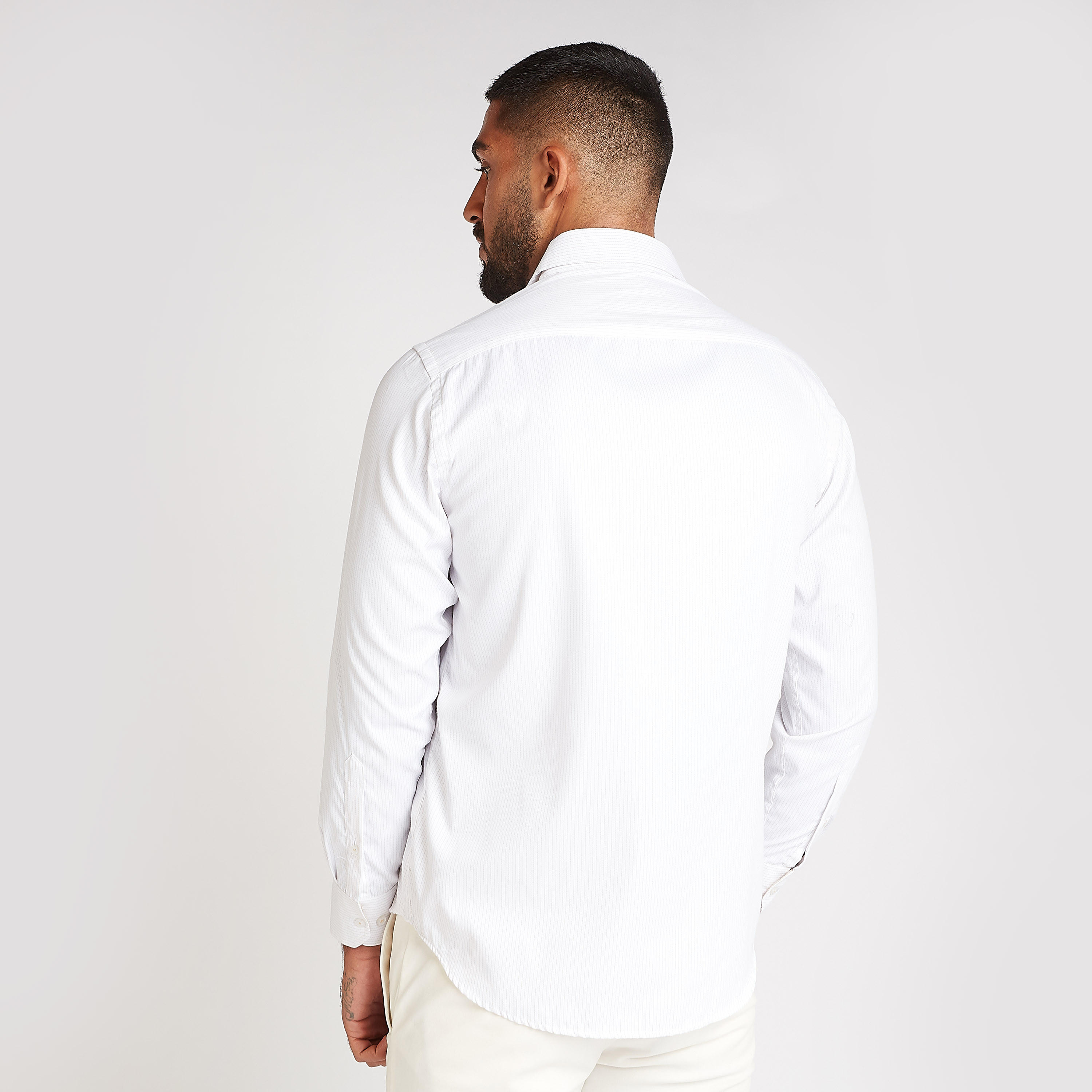 قميص رسمي مقلّم بأكمام طويلة وياقة عادية-men-clothing-shirts-image-3
