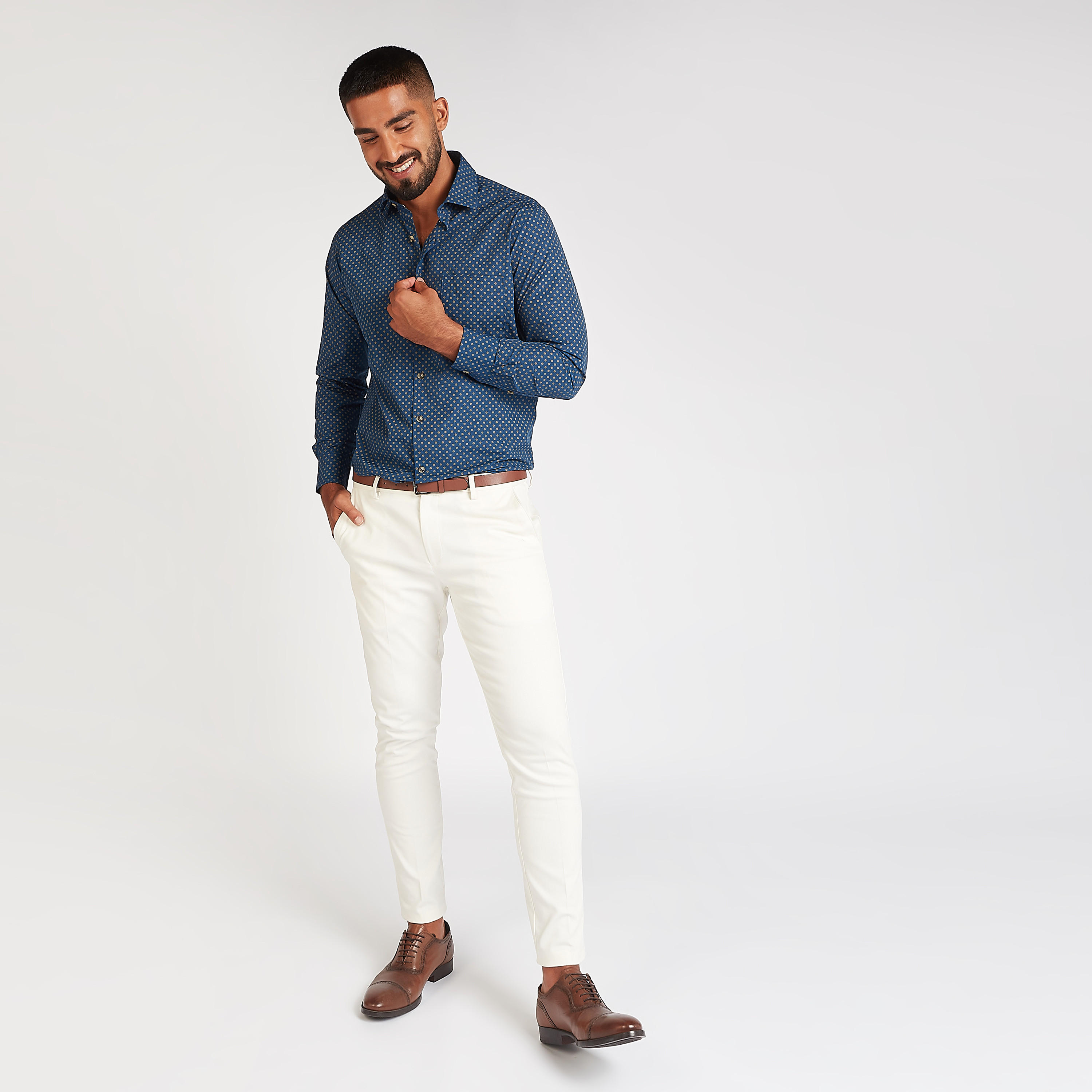 قميص رسمي بياقة عاديّة وأكمام طويلة وطبعات-men-clothing-shirts-image-2
