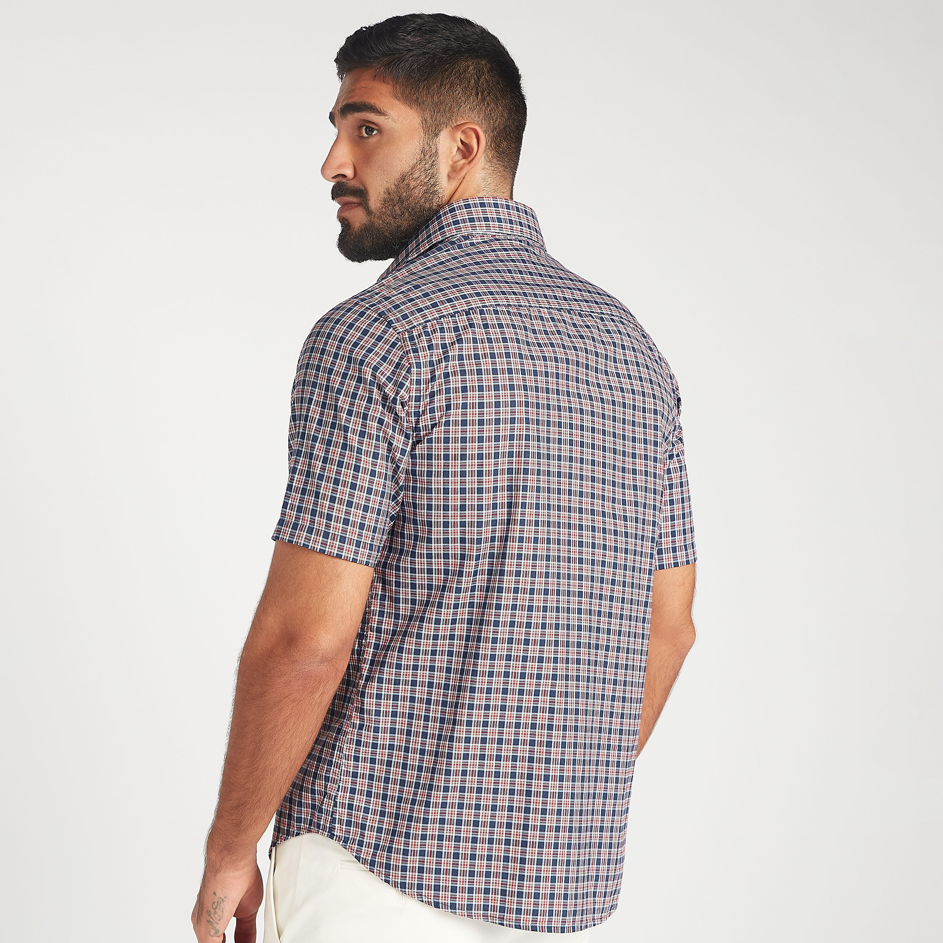 قميص كاروهات سهل الكي بياقة واسعة وأكمام قصيرة-men-clothing-shirts-image-4